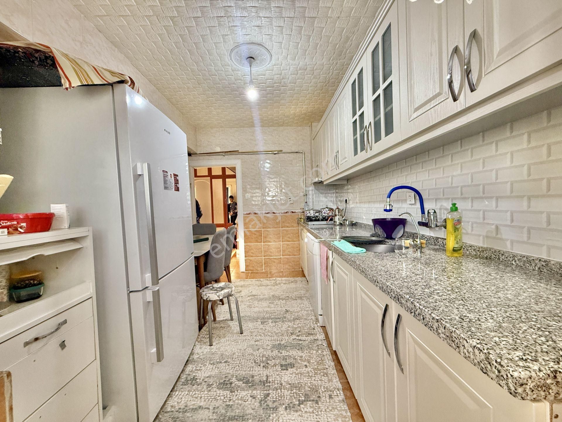 Kalecik Emlak'tan Merkez Mah. Okullar Bölgesinde Güney C. 3+1 - Görsel 2