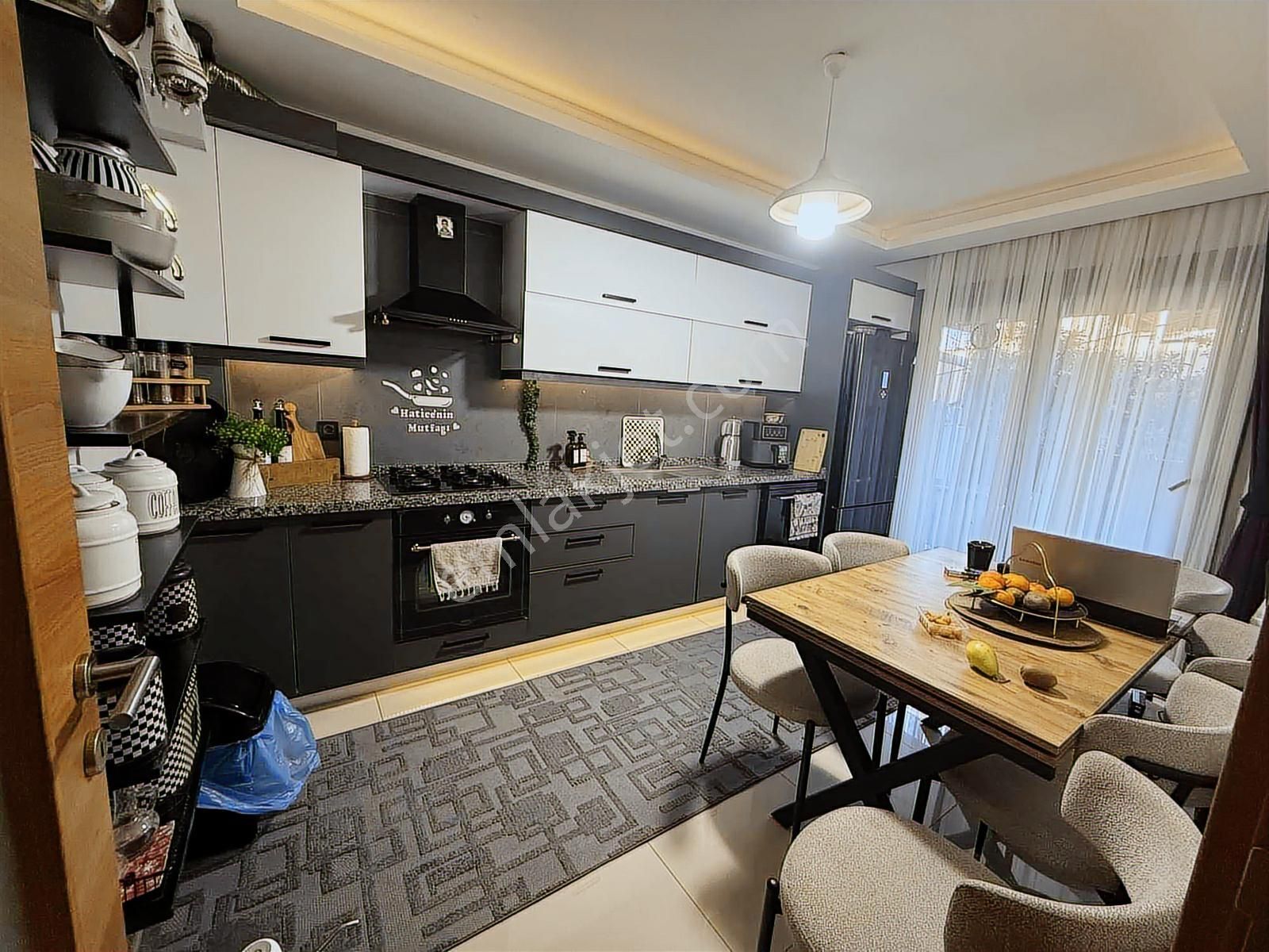 Özmert Ten 100 M2 Arakat Genç Binada Satılık Daire