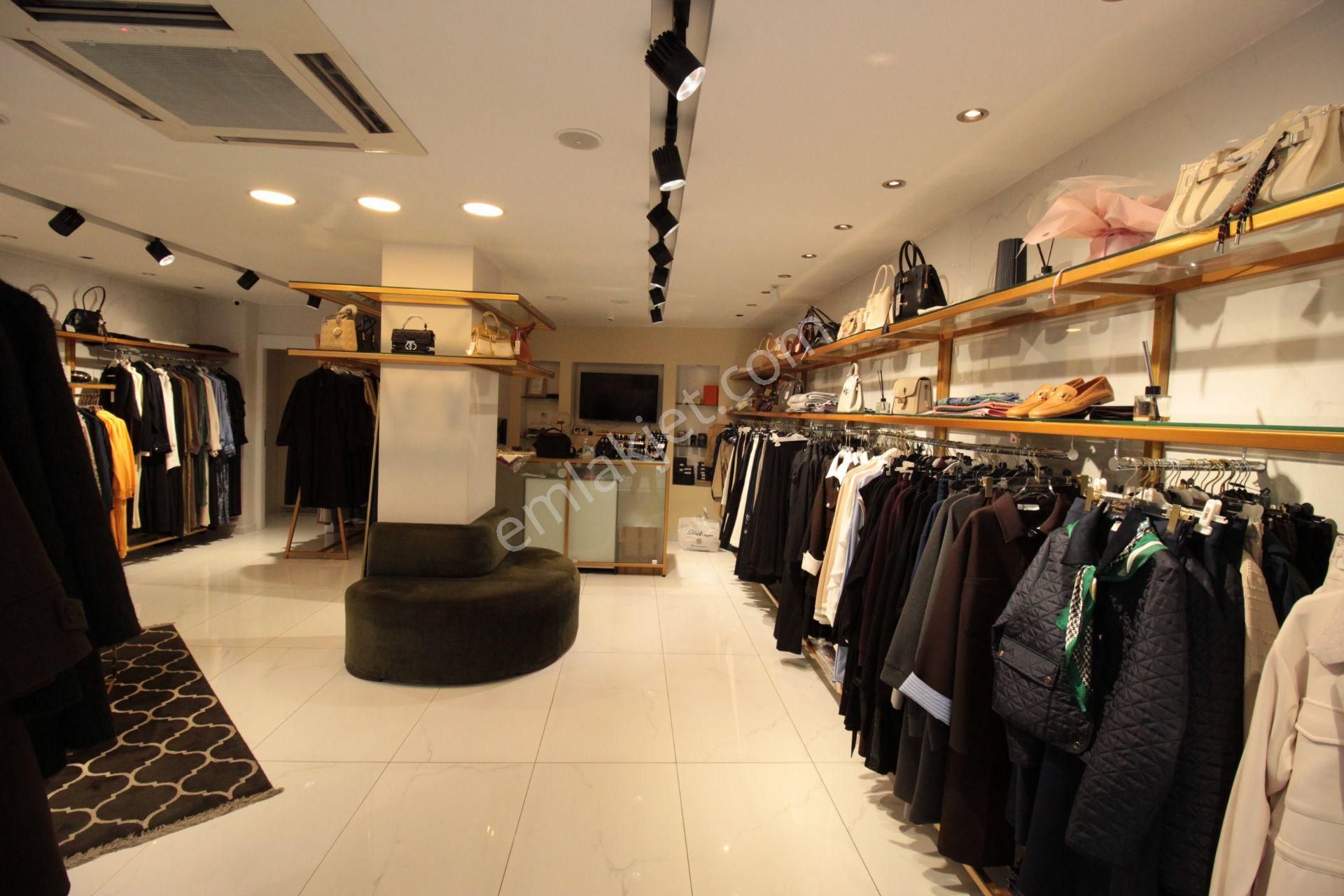 Kaçmaz'emlaktan Trabzon Gazipaşa Cad.de Devren Kiralık Mağaza - Görsel 12