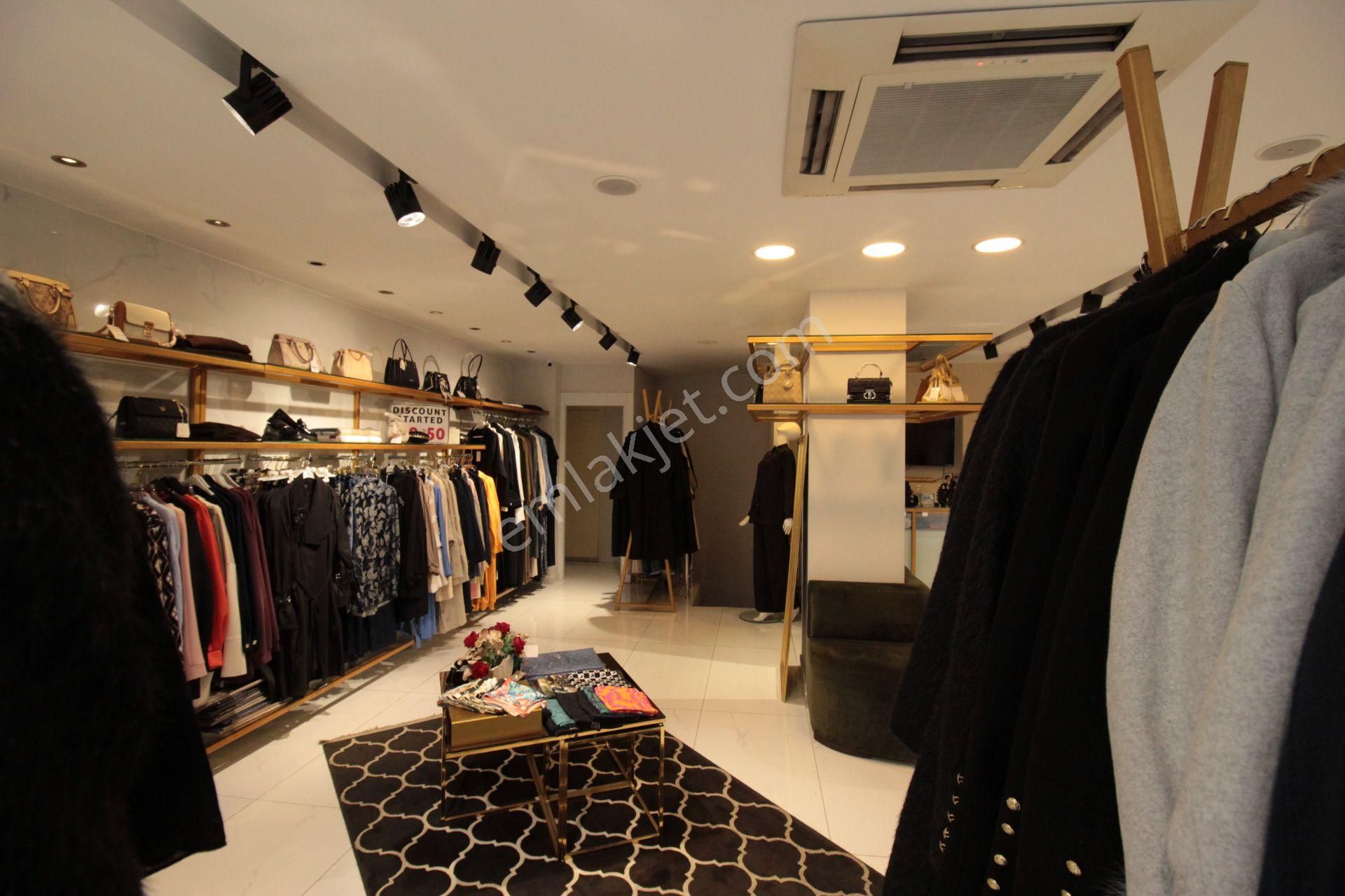 Kaçmaz'emlaktan Trabzon Gazipaşa Cad.de Devren Kiralık Mağaza - Görsel 11