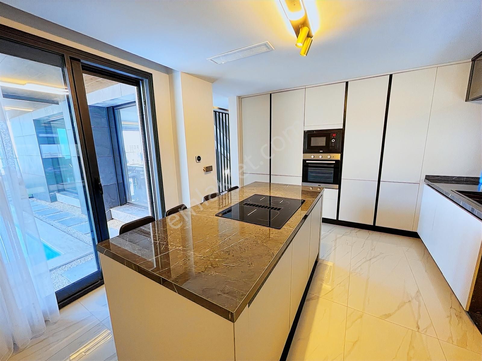 Deniz Manzaralı+kapalı Otopark+kapalı Açık Havuz+müstakil Villa - Görsel 32