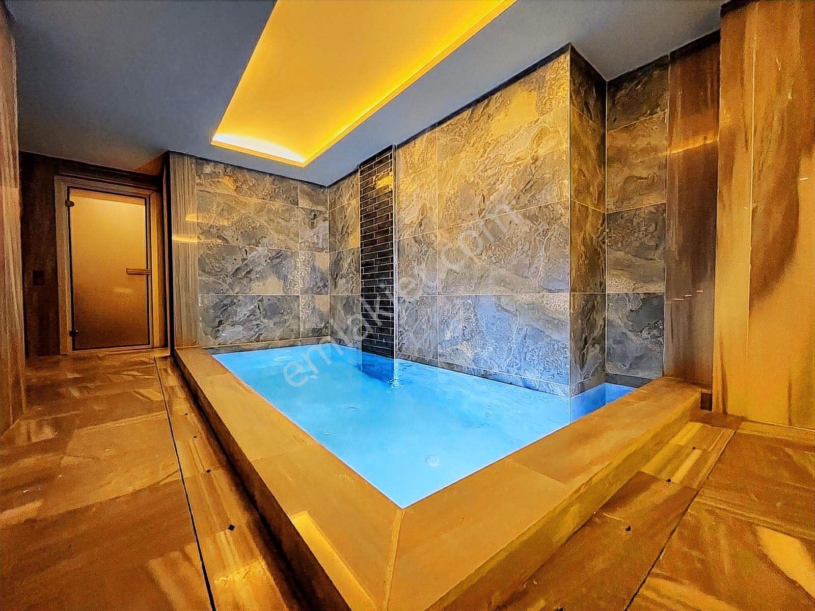 Deniz Manzaralı+kapalı Otopark+kapalı Açık Havuz+müstakil Villa - Görsel 17