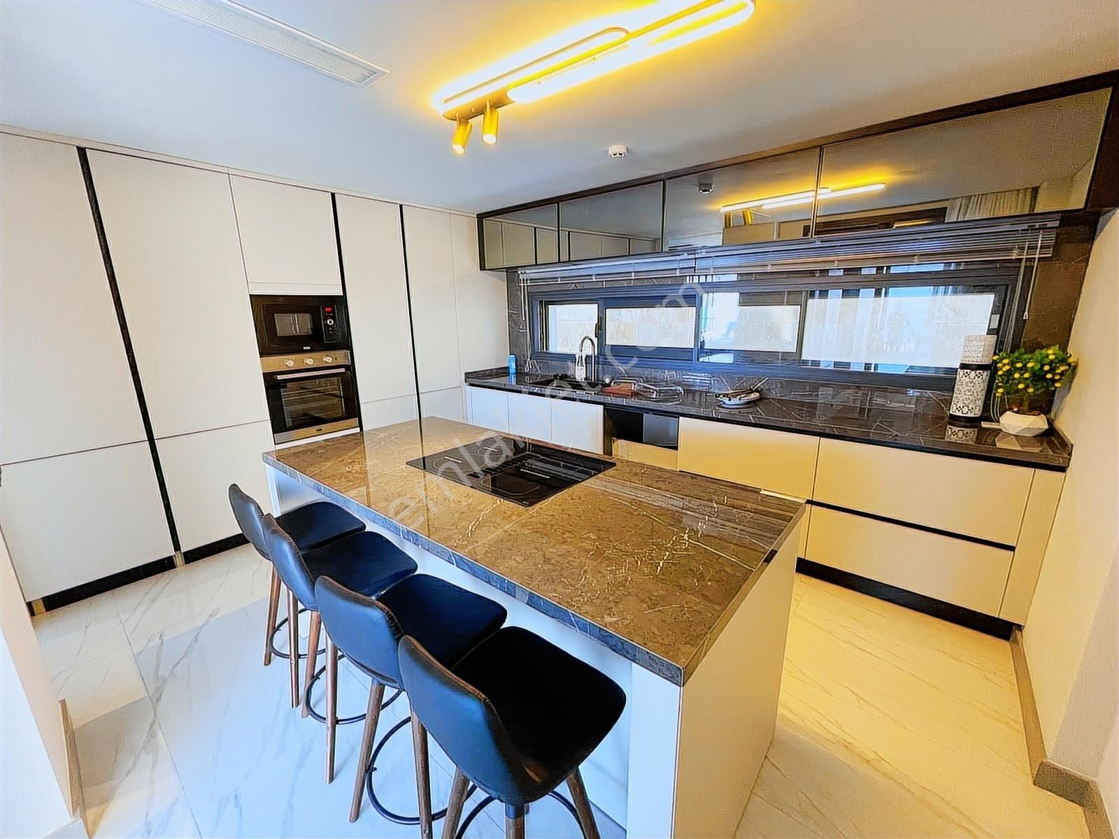 Deniz Manzaralı+kapalı Otopark+kapalı Açık Havuz+müstakil Villa - Görsel 31