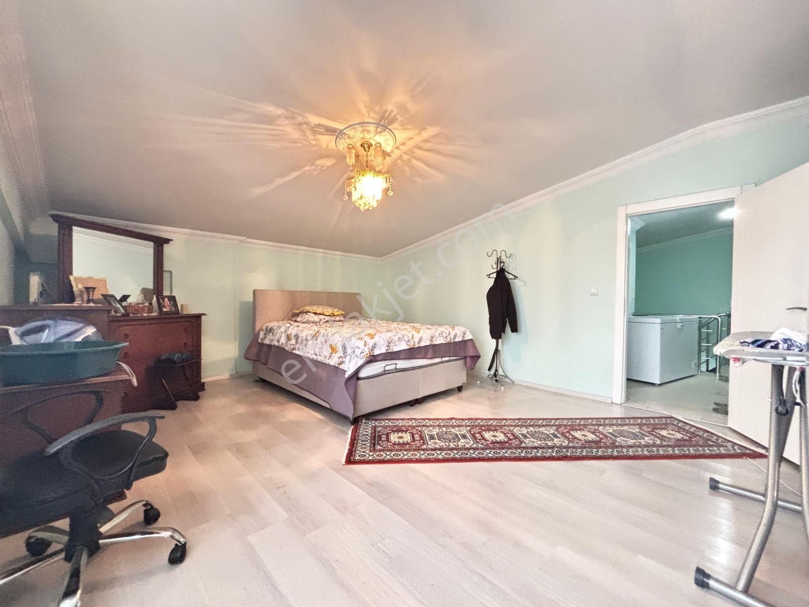 Taner'den Cevizlidere Cad Yakını 4+1+kiler Çift Banyo Asansörlü Teraslı Dubleks - Görsel 14