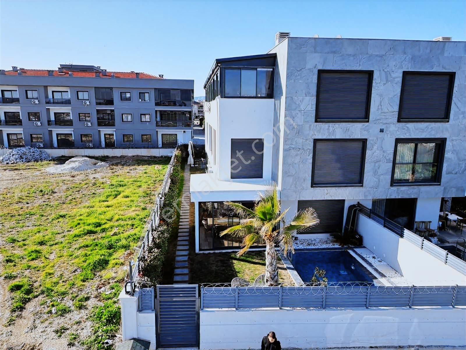 Qzen' Den Müstakil Havuzlu Kış Bahçeli 4+1 Villa - Görsel 12