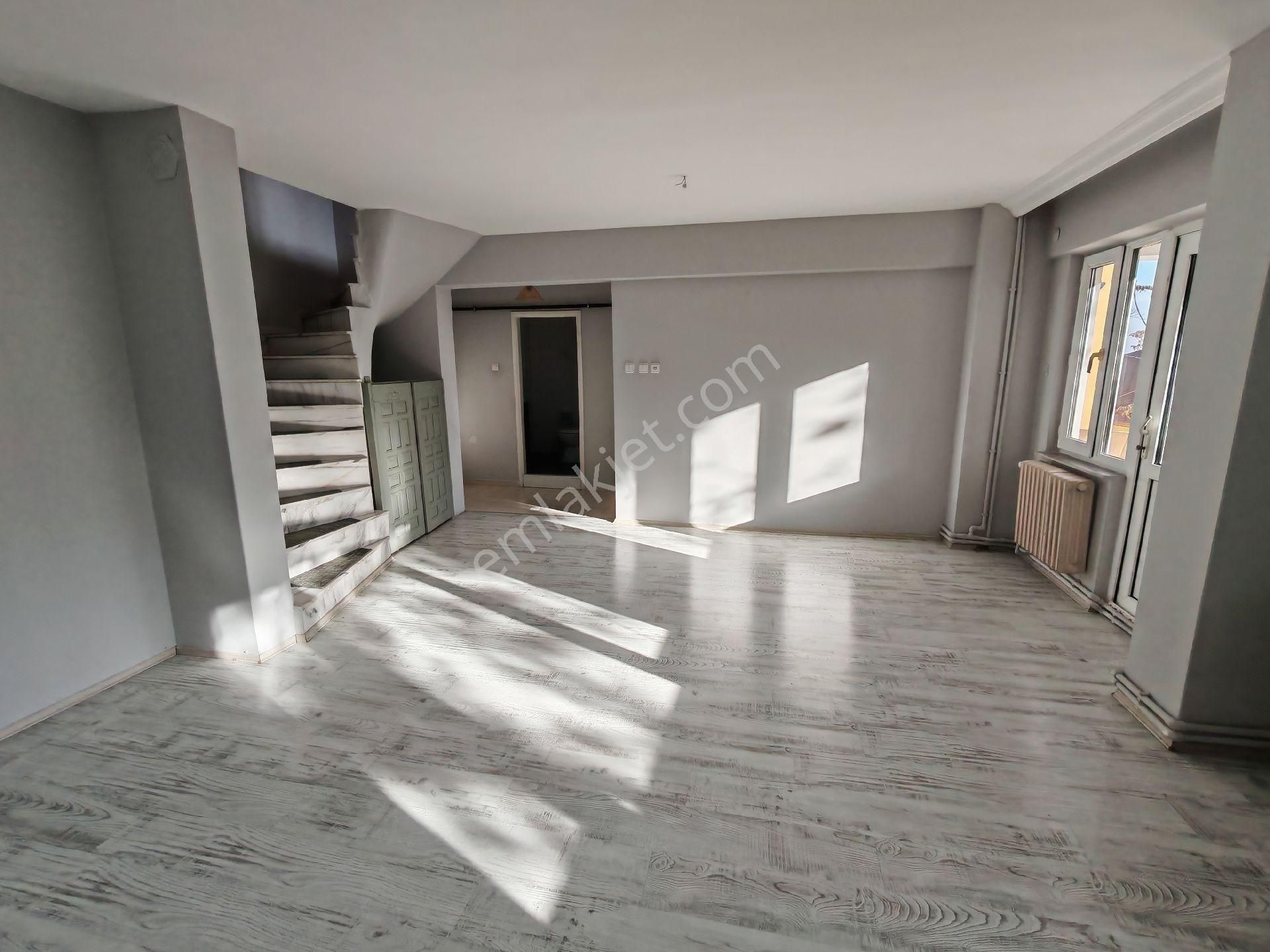 Barış Gayrimenkul'den Temenyerinde Dubleks Daire. - Görsel 2