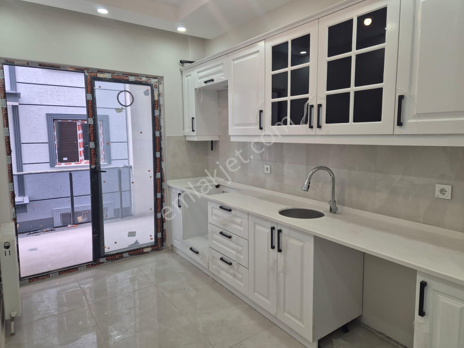 Çobançeşme Mah. Site İçi Satılık Ara Kat Sıfır 2+1 Daire - Görsel 7