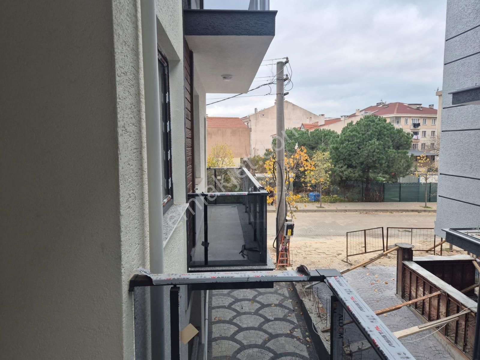 Çobançeşme Mah. Site İçi Satılık Ara Kat Sıfır 2+1 Daire - Görsel 16