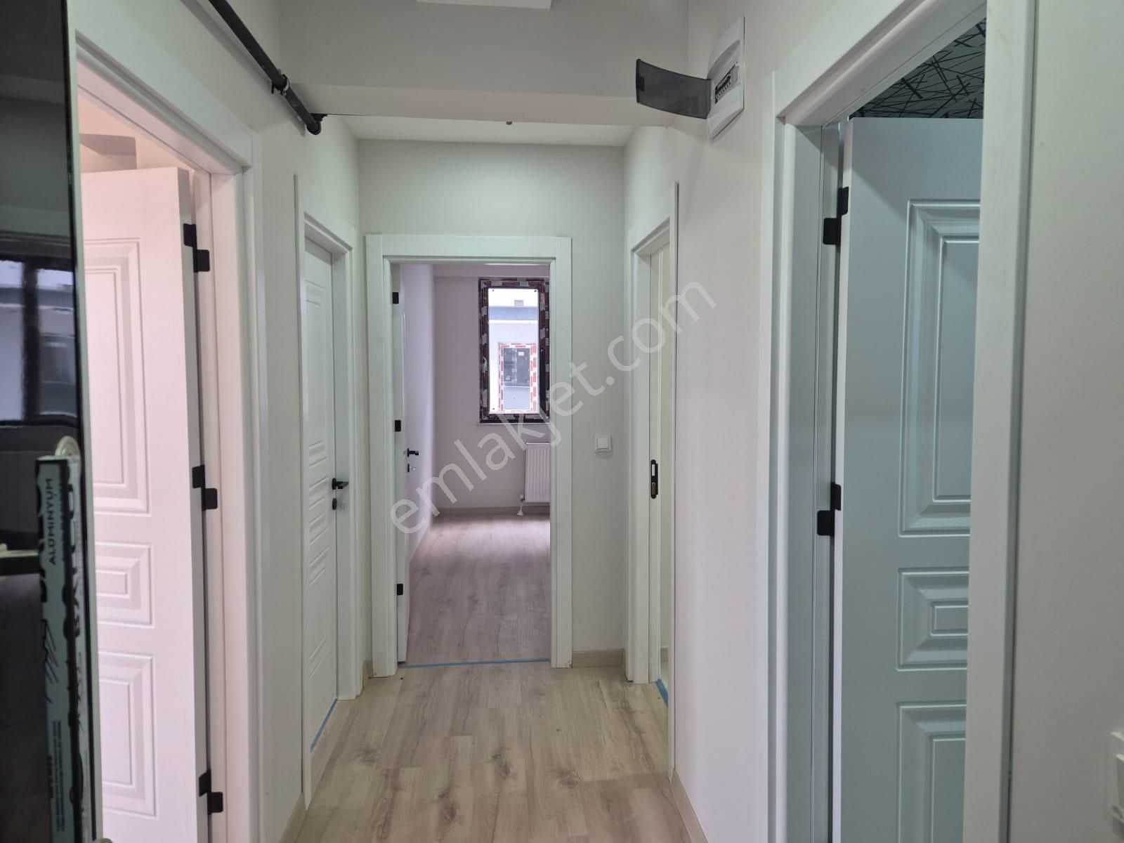 Çobançeşme Mah. Site İçi Satılık Ara Kat Sıfır 2+1 Daire - Görsel 5