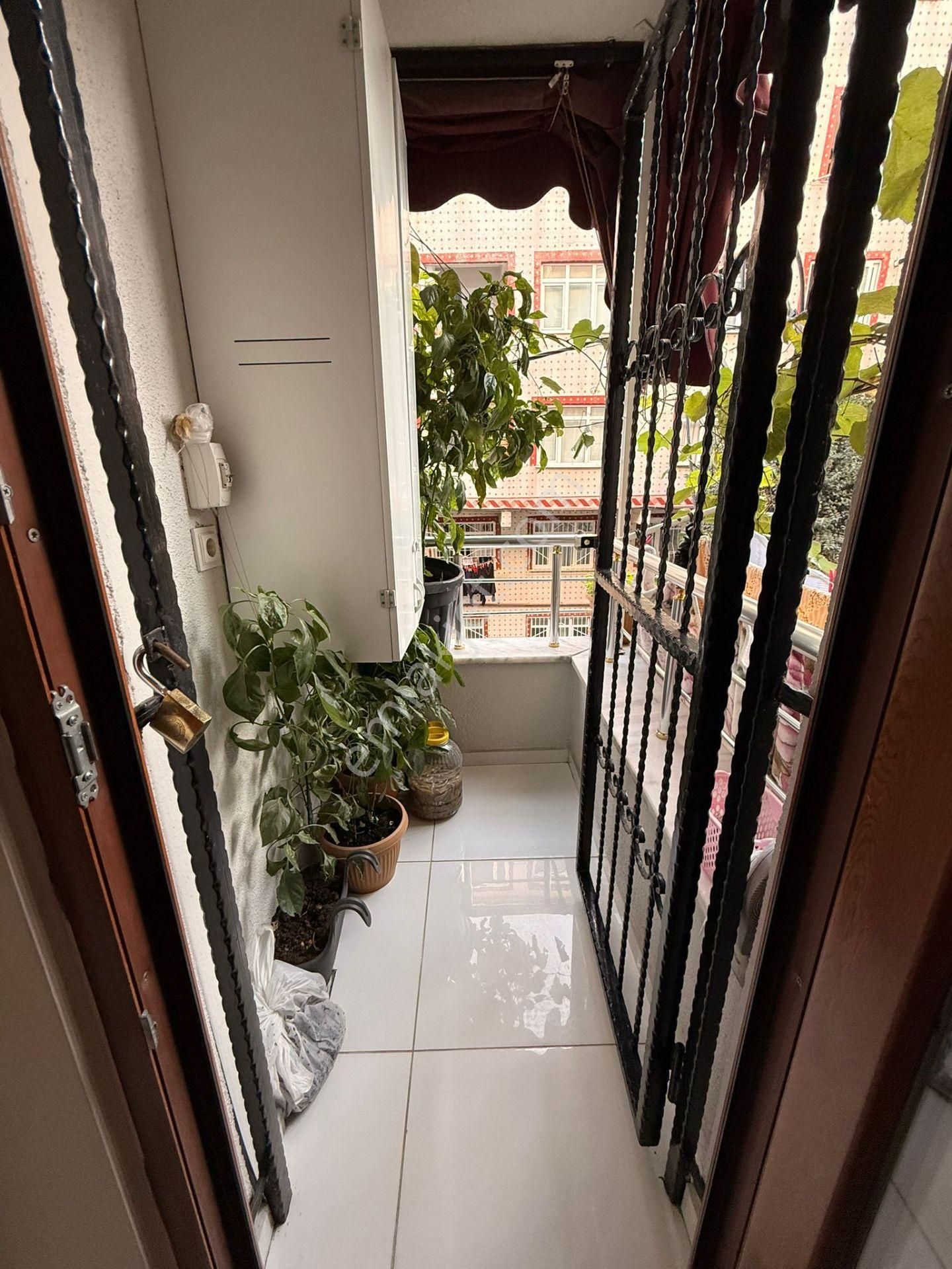 Bahçelievler Yenibosnada Stlık 2+1 75m2 Kredili 10 Yıllık Daire - Görsel 9