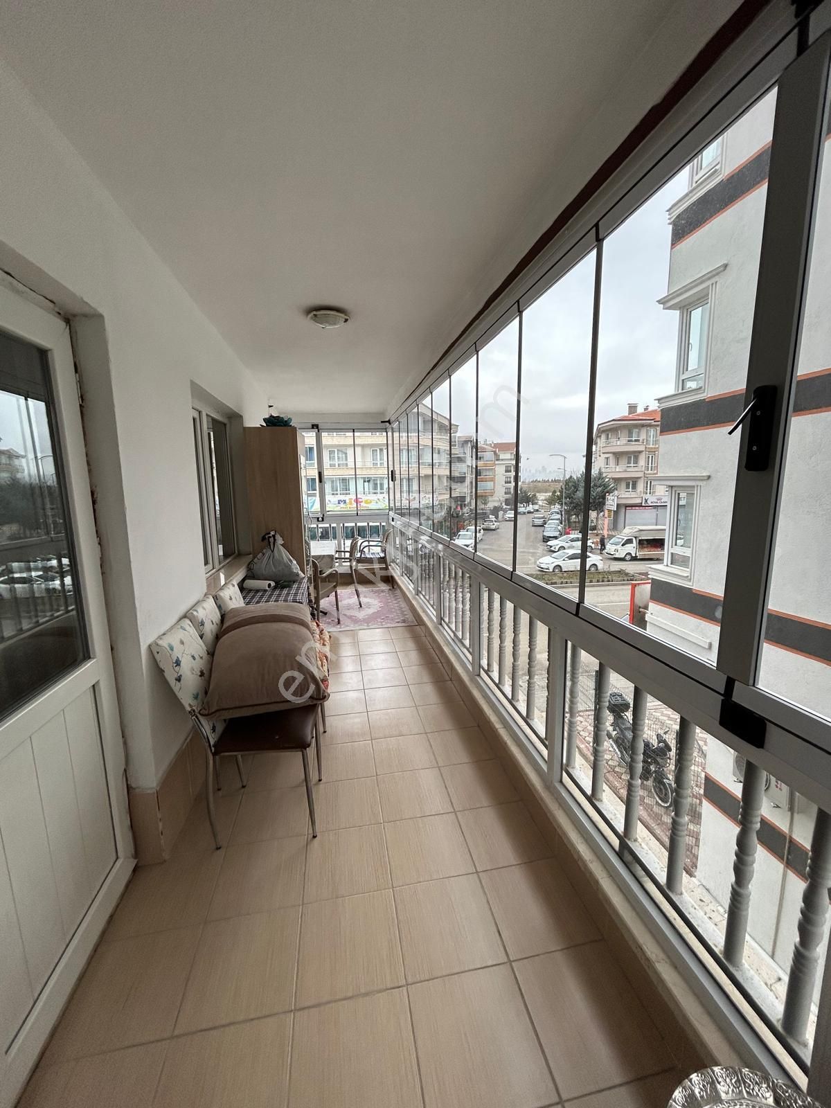 Sultan Fatih Cad. Üzerinde Yapılı 3+1 1. Katta Satılık Daire !!! - Görsel 9