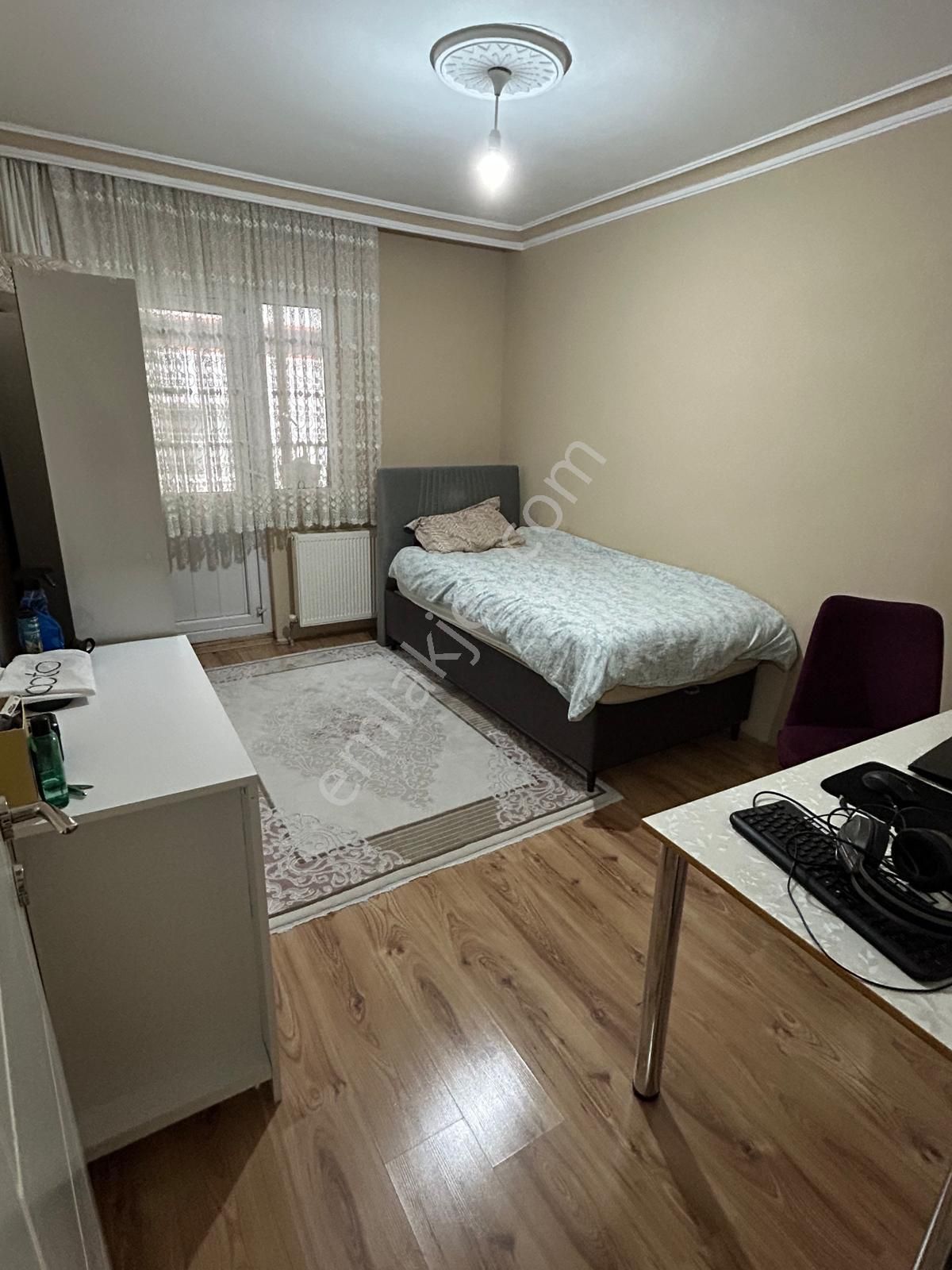 Sultan Fatih Cad. Üzerinde Yapılı 3+1 1. Katta Satılık Daire !!! - Görsel 5