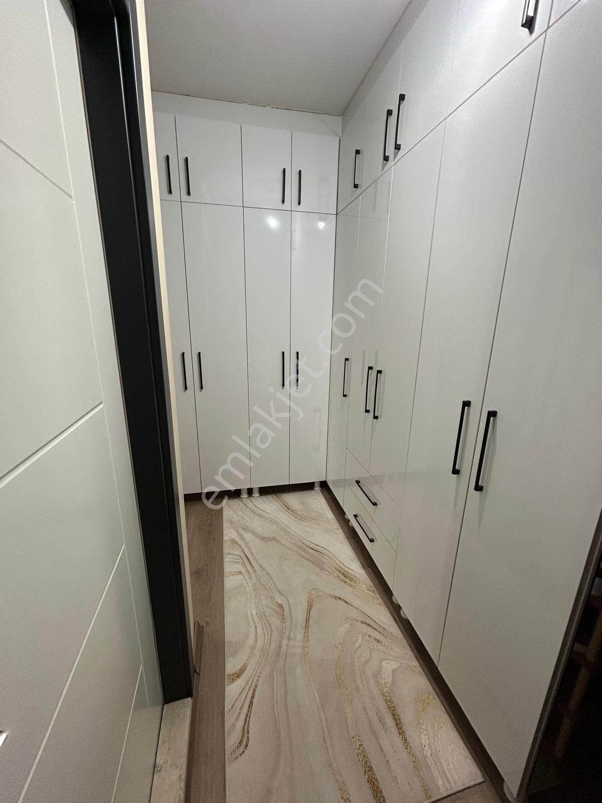 Sultan Fatih Cad. Üzerinde Yapılı 3+1 1. Katta Satılık Daire !!! - Görsel 19