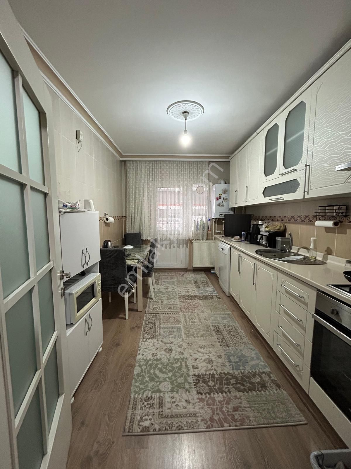 Sultan Fatih Cad. Üzerinde Yapılı 3+1 1. Katta Satılık Daire !!! - Görsel 8