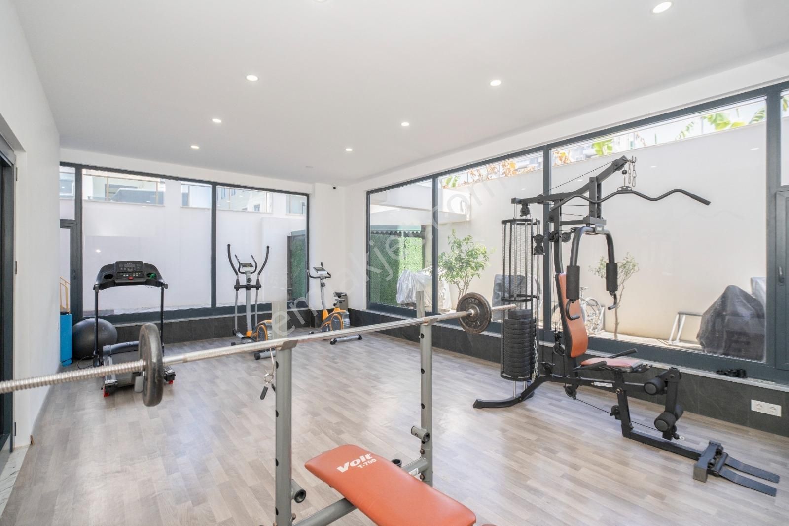 Mahmutlarda Satılık 2+1 Eşyalı Dubleks Daire - Görsel 32