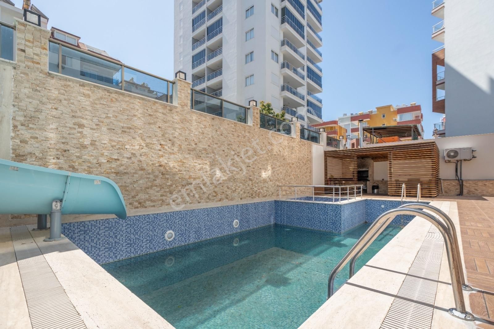 Mahmutlarda Satılık 2+1 Eşyalı Dubleks Daire - Görsel 25