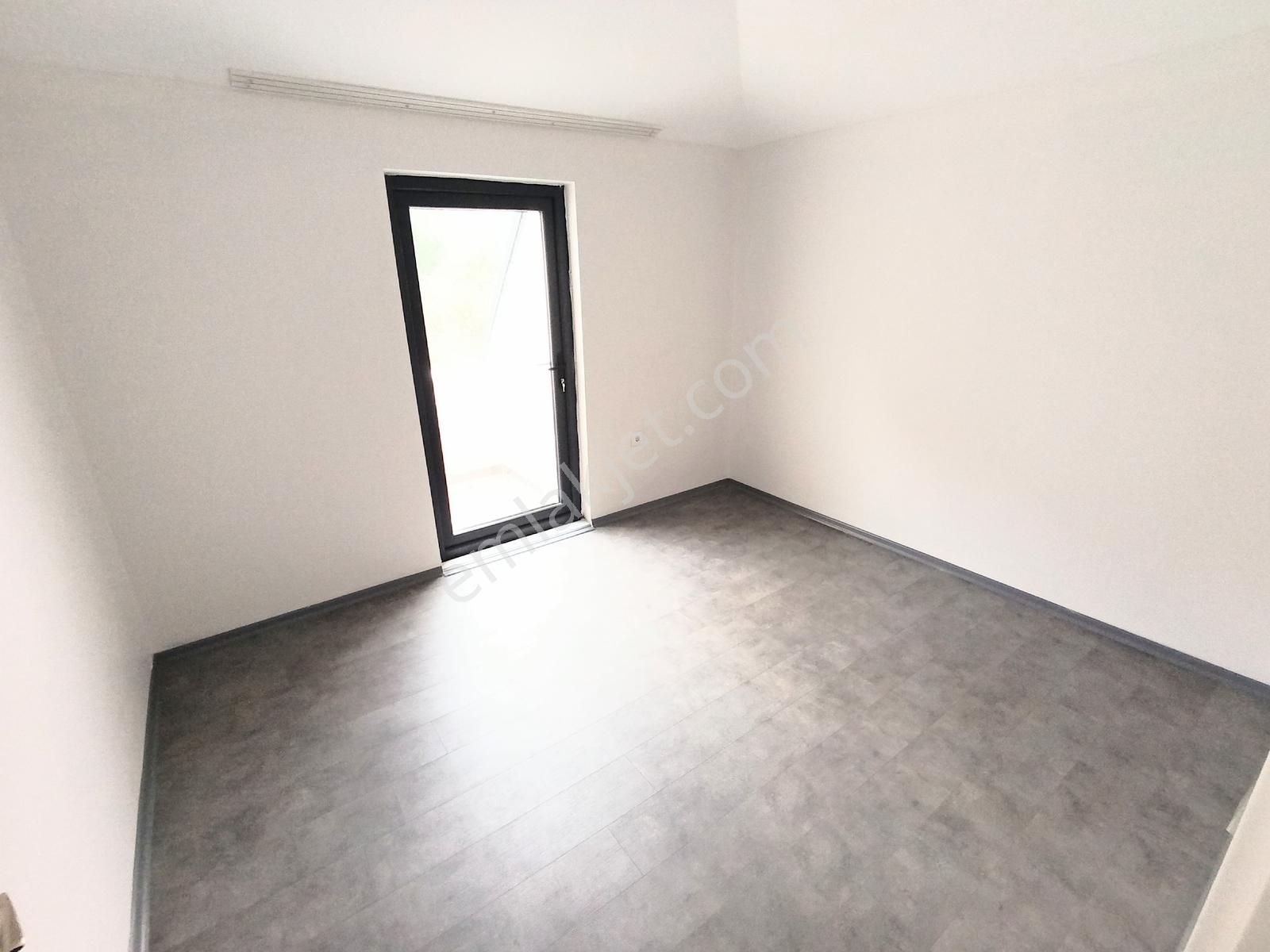 Şekerlerden Mudanya Halitpaşada 3+1 Dublex Bakımlı Kiralık Daire - Görsel 16