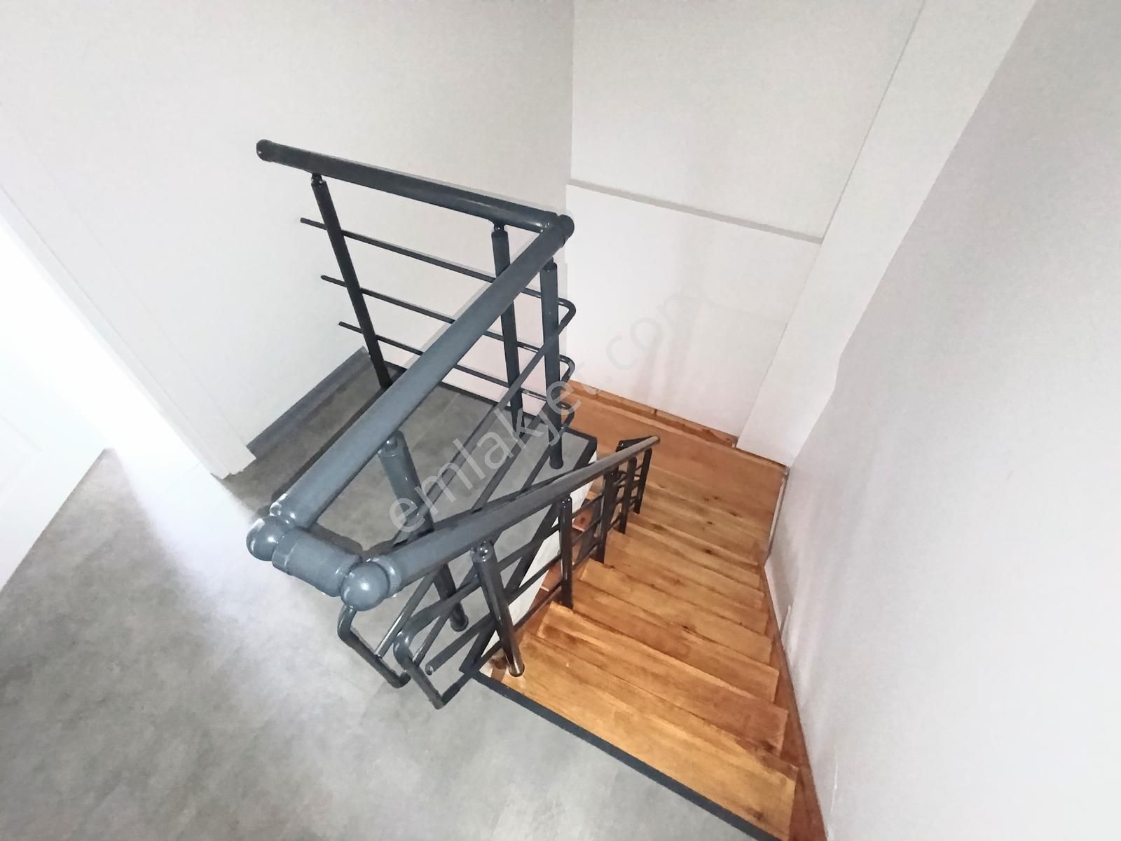 Şekerlerden Mudanya Halitpaşada 3+1 Dublex Bakımlı Kiralık Daire - Görsel 17