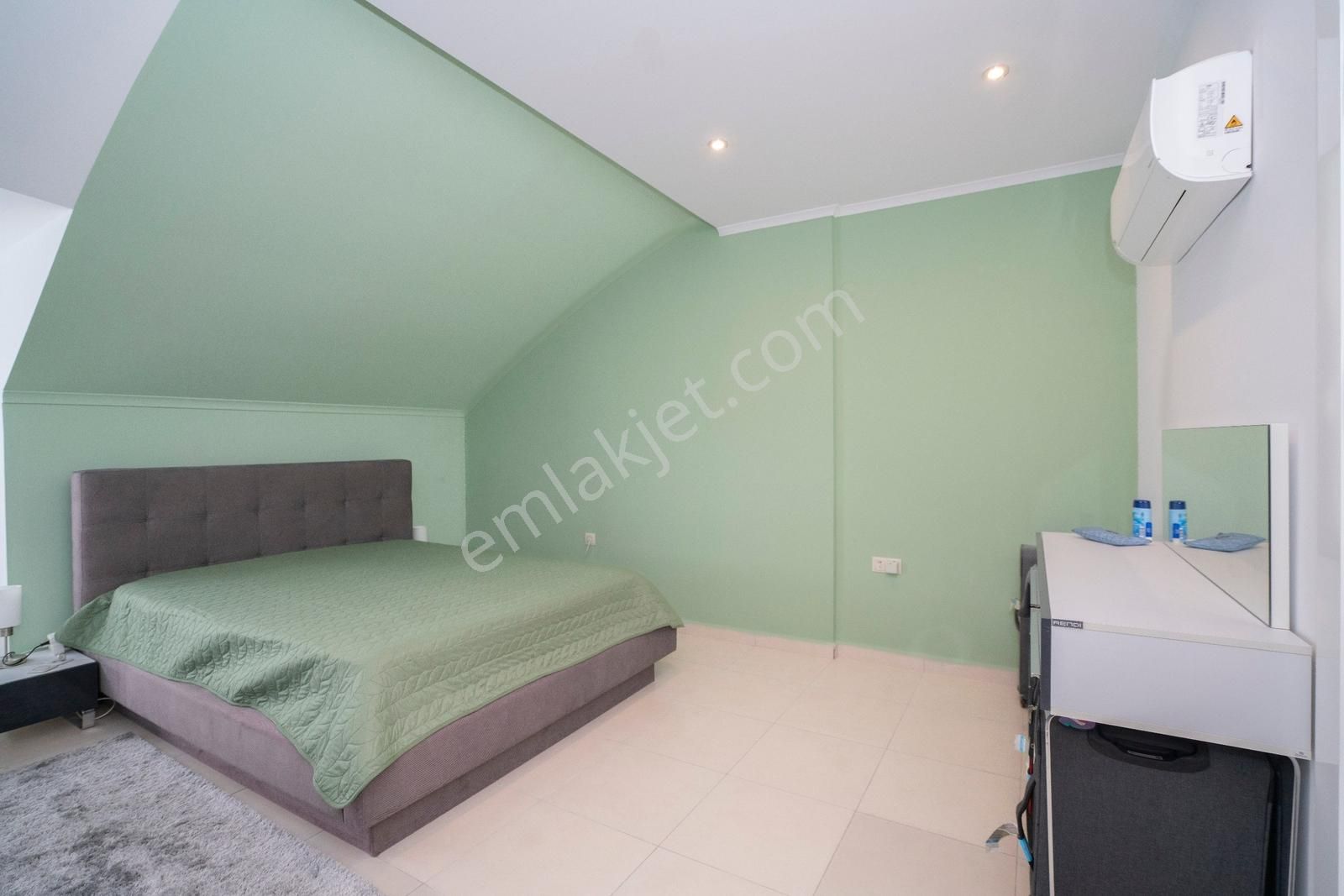 Avsallarda Satılık 3+1 Eşyalı Dubleks Daire - Görsel 18