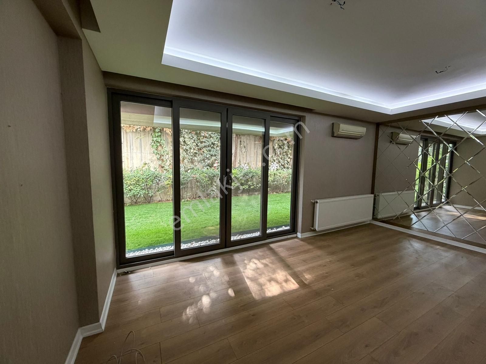 Emlak Buraya/ İzmir Buca Myvia Yıldız Sitesi Satılık 3+1 Daire