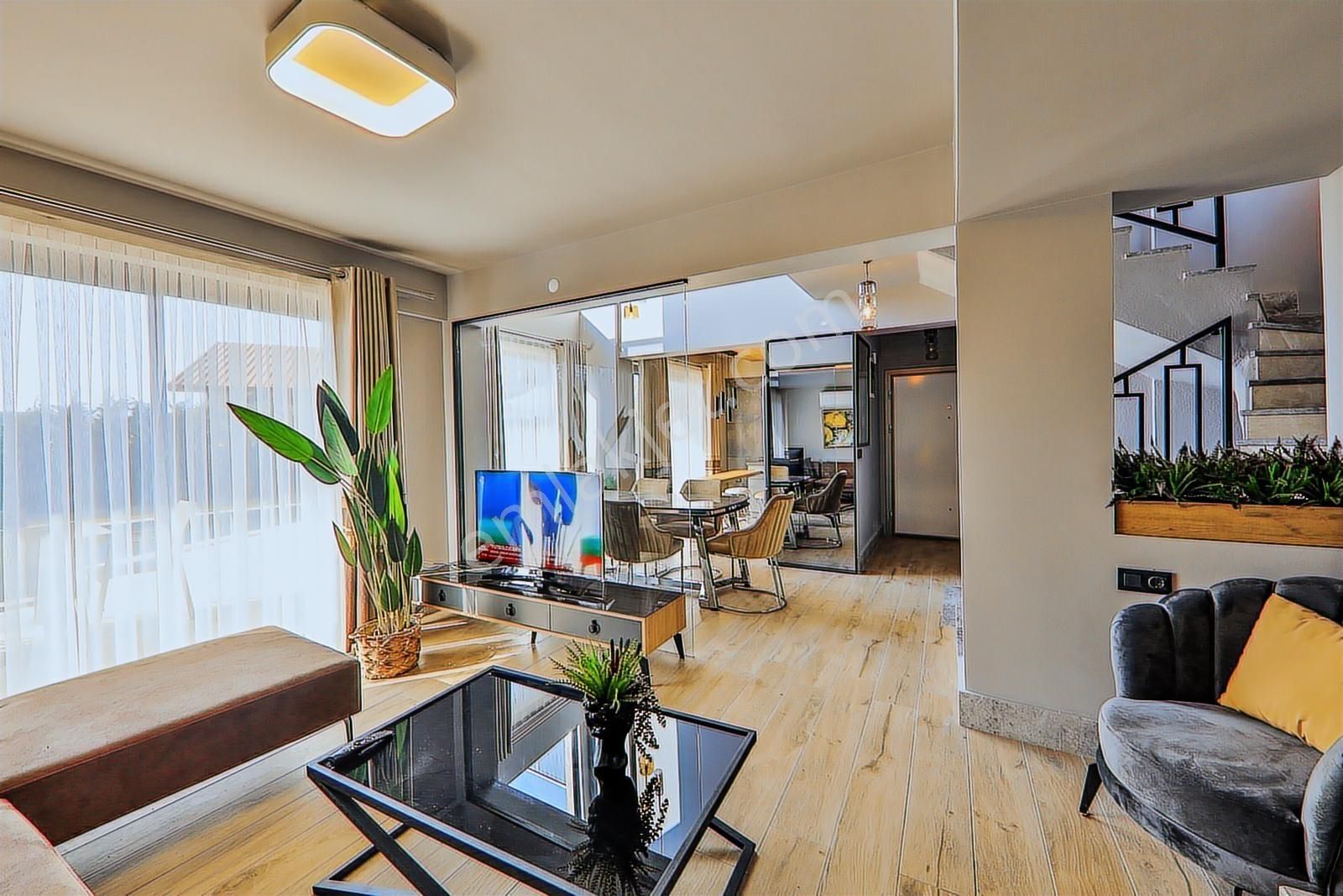 Çalışda Pilaja Yakın Lüks Villa - Görsel 2