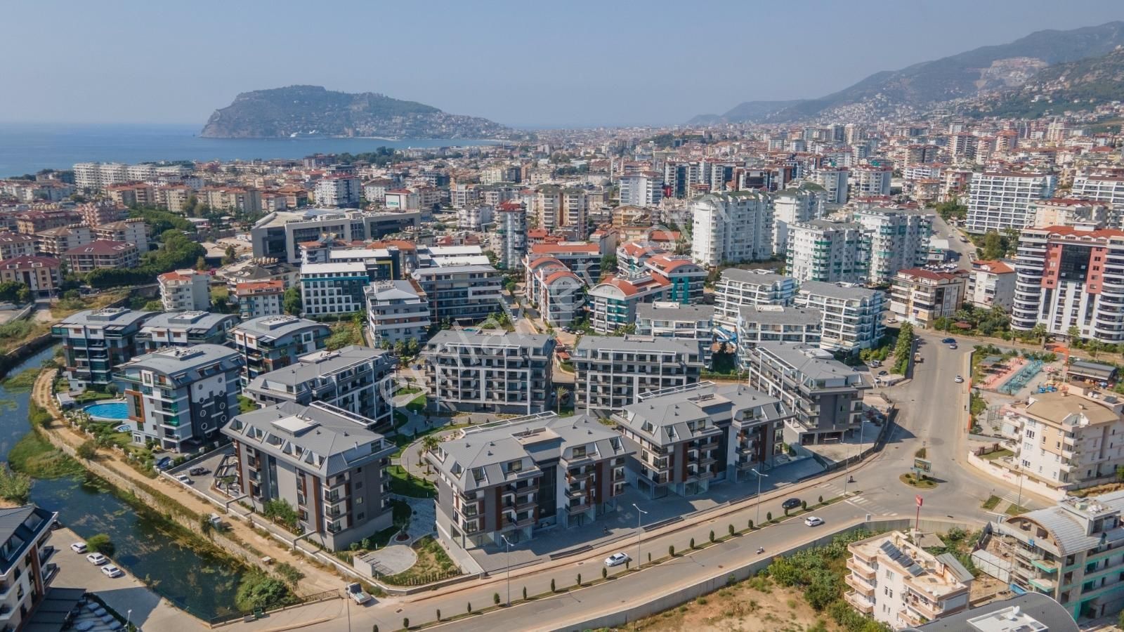 Summer Home'dan Oba'da Satılık Eşyalı Lüks Daire - Görsel 11