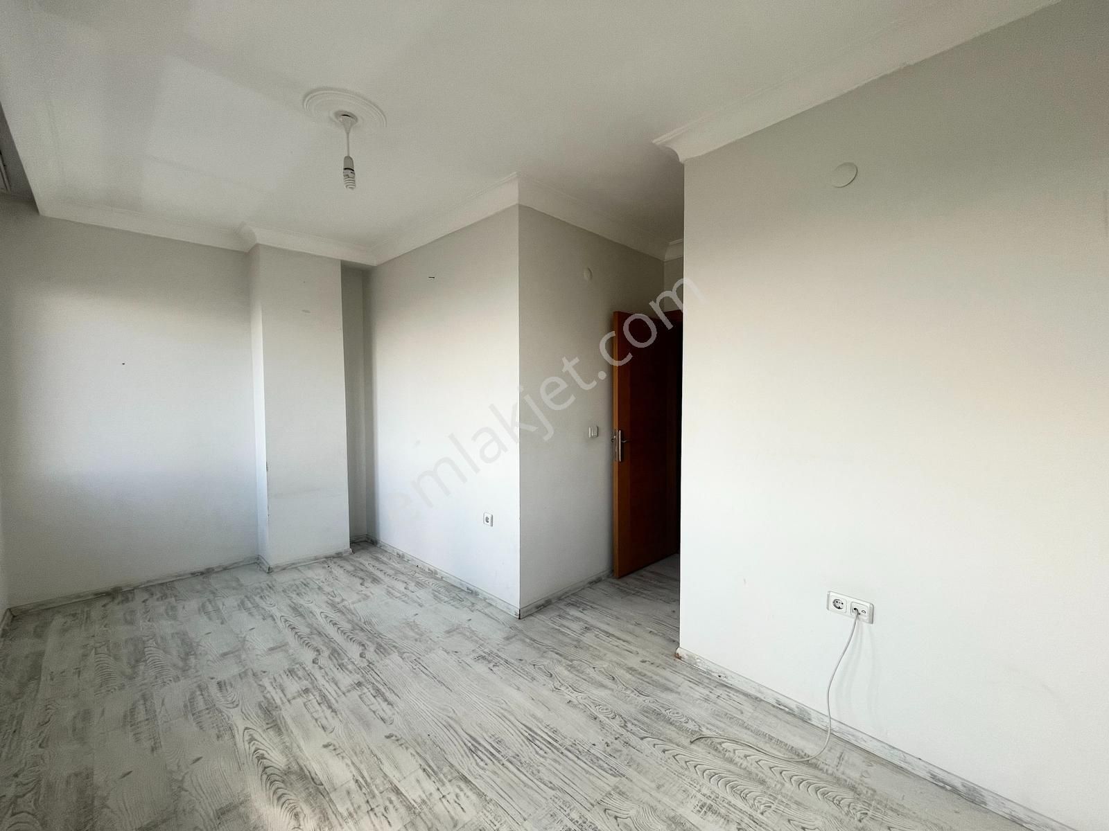 Sancaktepe Emek Mh. Kiralık Çatı Dubleks - Görsel 9