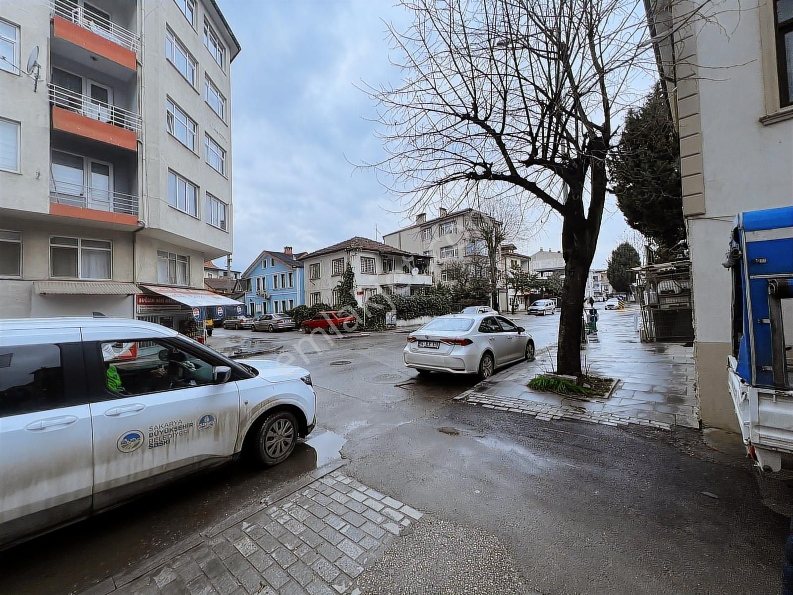 Şehir Merkezin De Asansörlü Binad 3+1 Satılık Daire - Görsel 3