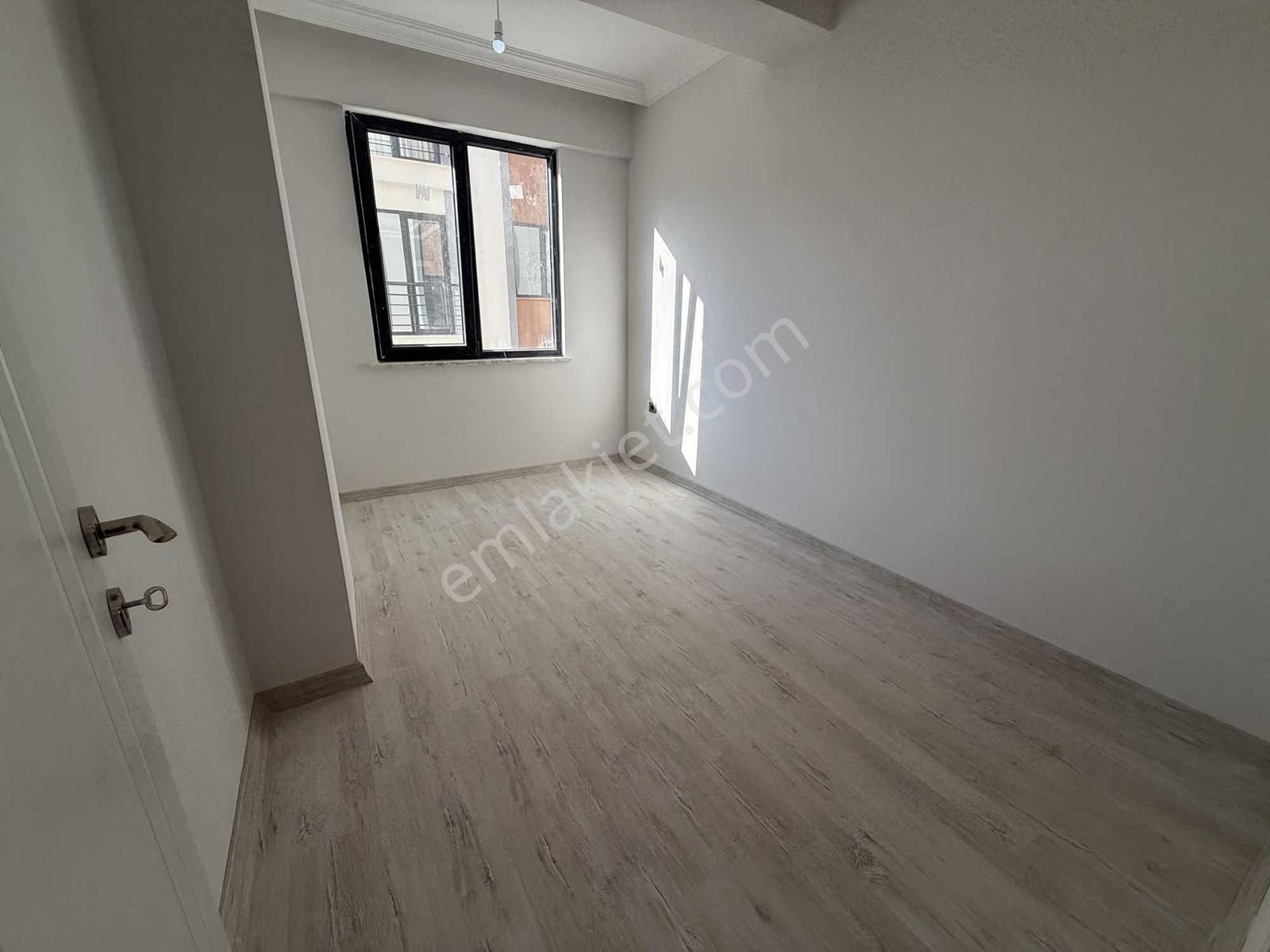 Emniyet Müdürlüğü Yanı 3+1 Arakat 125m² Ebeveyn Banyolu Satılık - Görsel 12