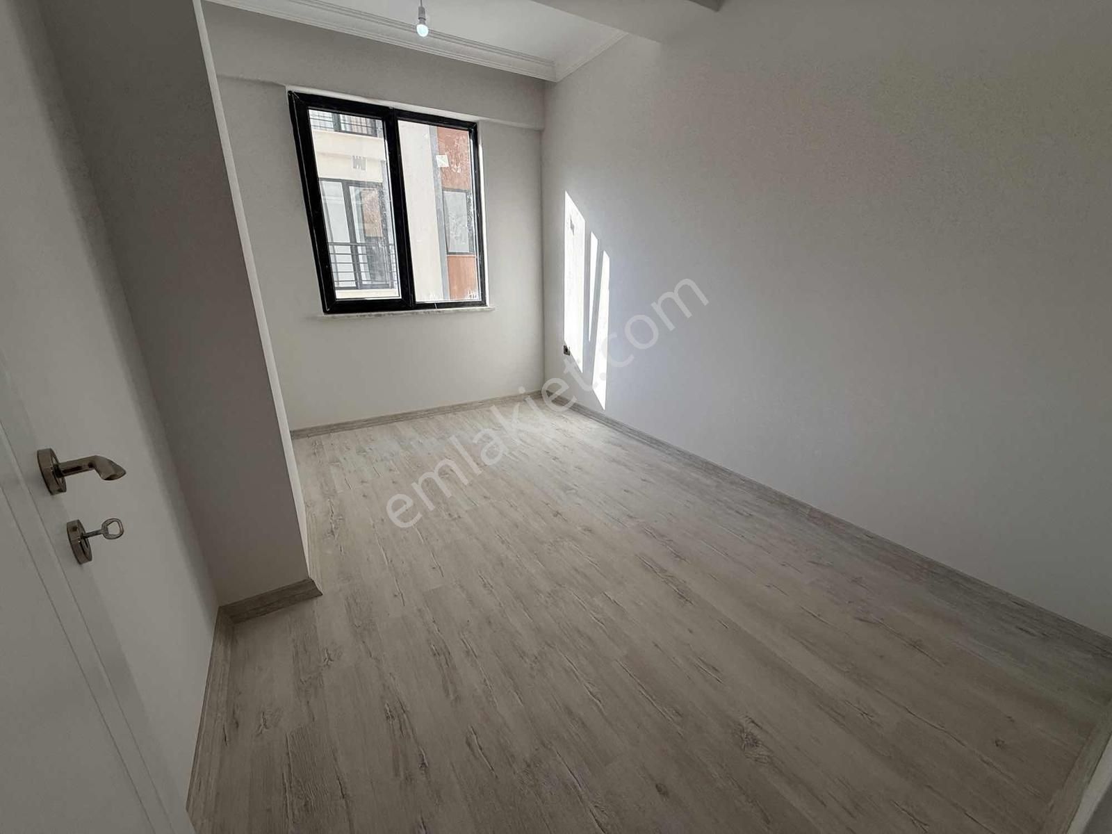 Emniyet Müdürlüğü Yanı 3+1 Arakat 125m² Ebeveyn Banyolu Satılık - Görsel 6