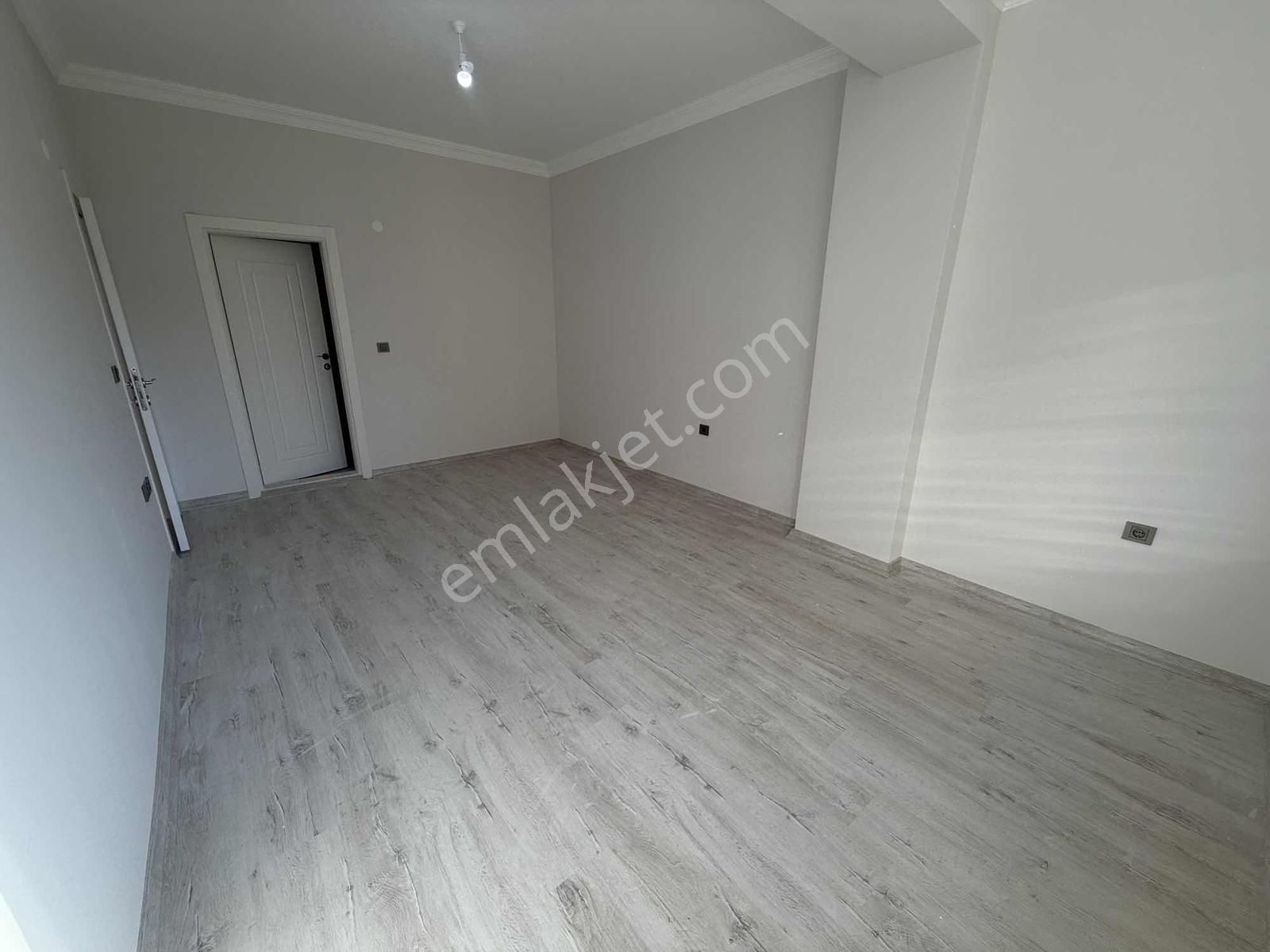 Emniyet Müdürlüğü Yanı 3+1 Arakat 125m² Ebeveyn Banyolu Satılık - Görsel 5