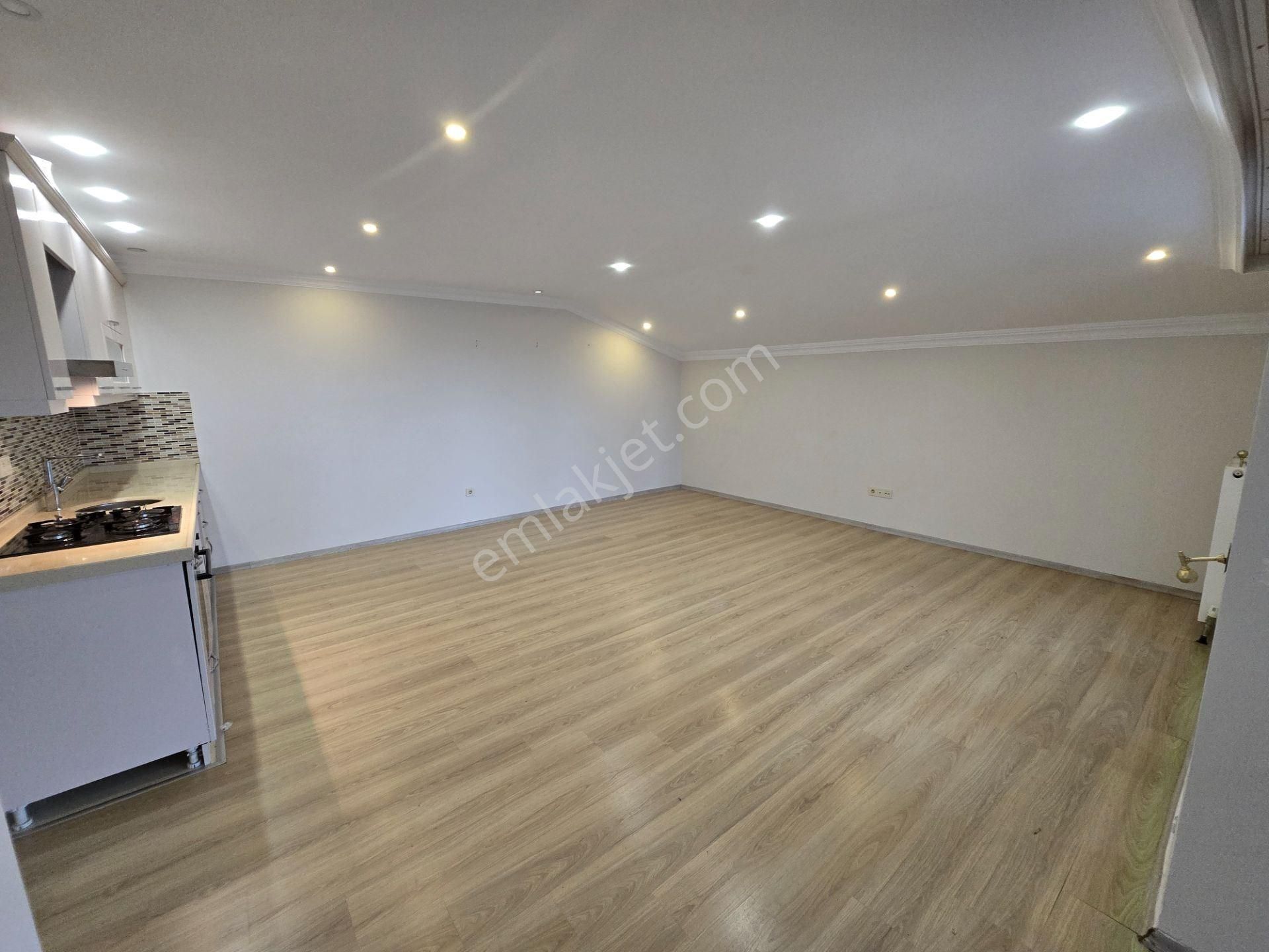 Beylikdüzü Kiralık Dublex 4+2+ful Deniz Manzara Teraslı 300m2 - Görsel 31