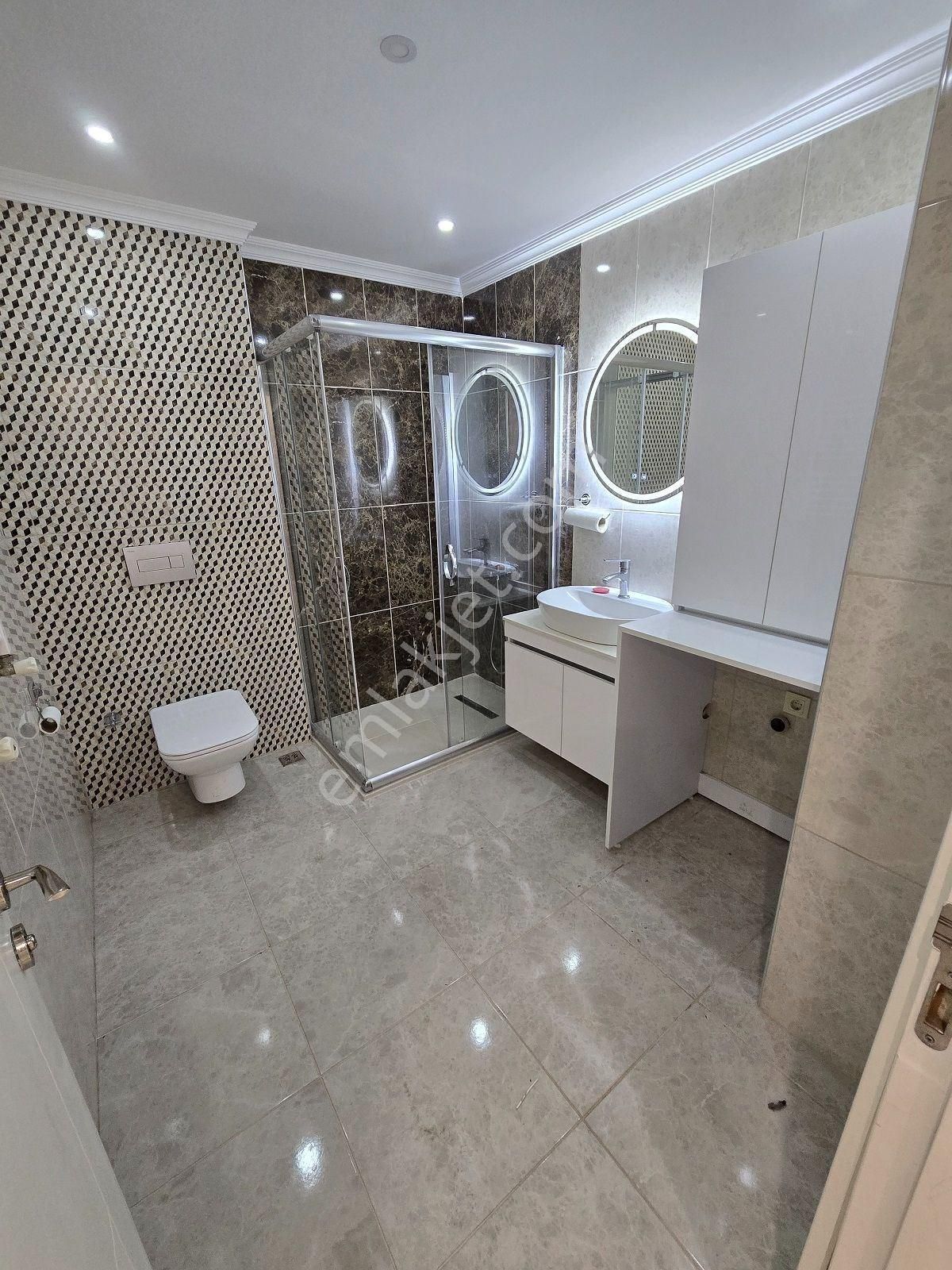 Beylikdüzü Kiralık Dublex 4+2+ful Deniz Manzara Teraslı 300m2 - Görsel 23