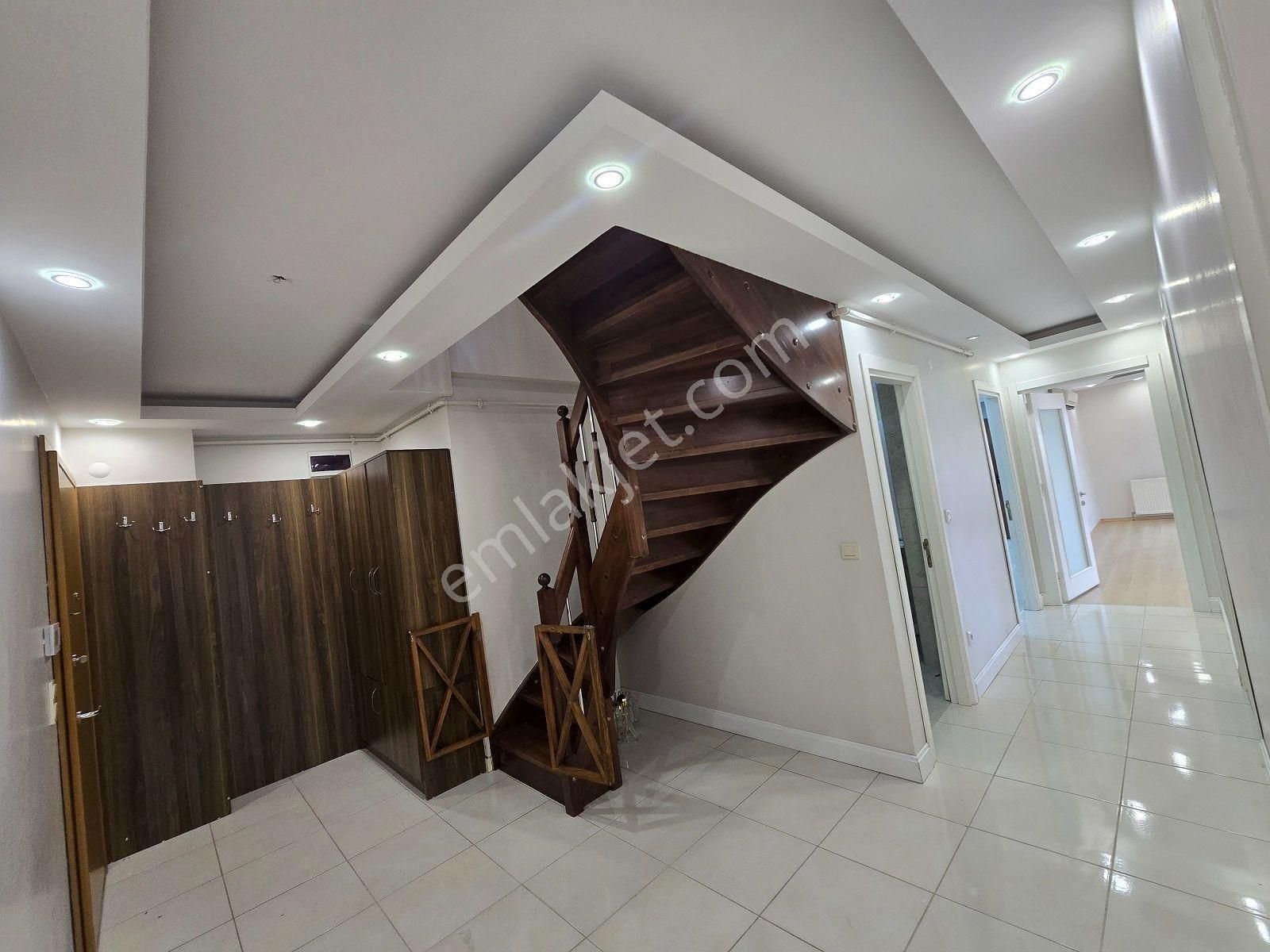 Beylikdüzü Kiralık Dublex 4+2+ful Deniz Manzara Teraslı 300m2 - Görsel 6