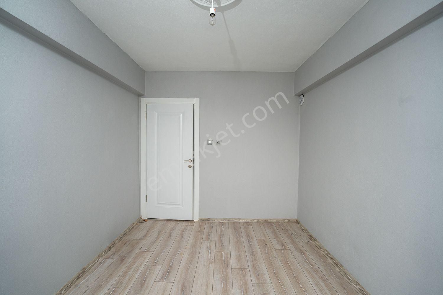 C21 Cius; İstiklal Caddesinde Yenilenmiş Merkezi Konumda Kiralık - Görsel 14