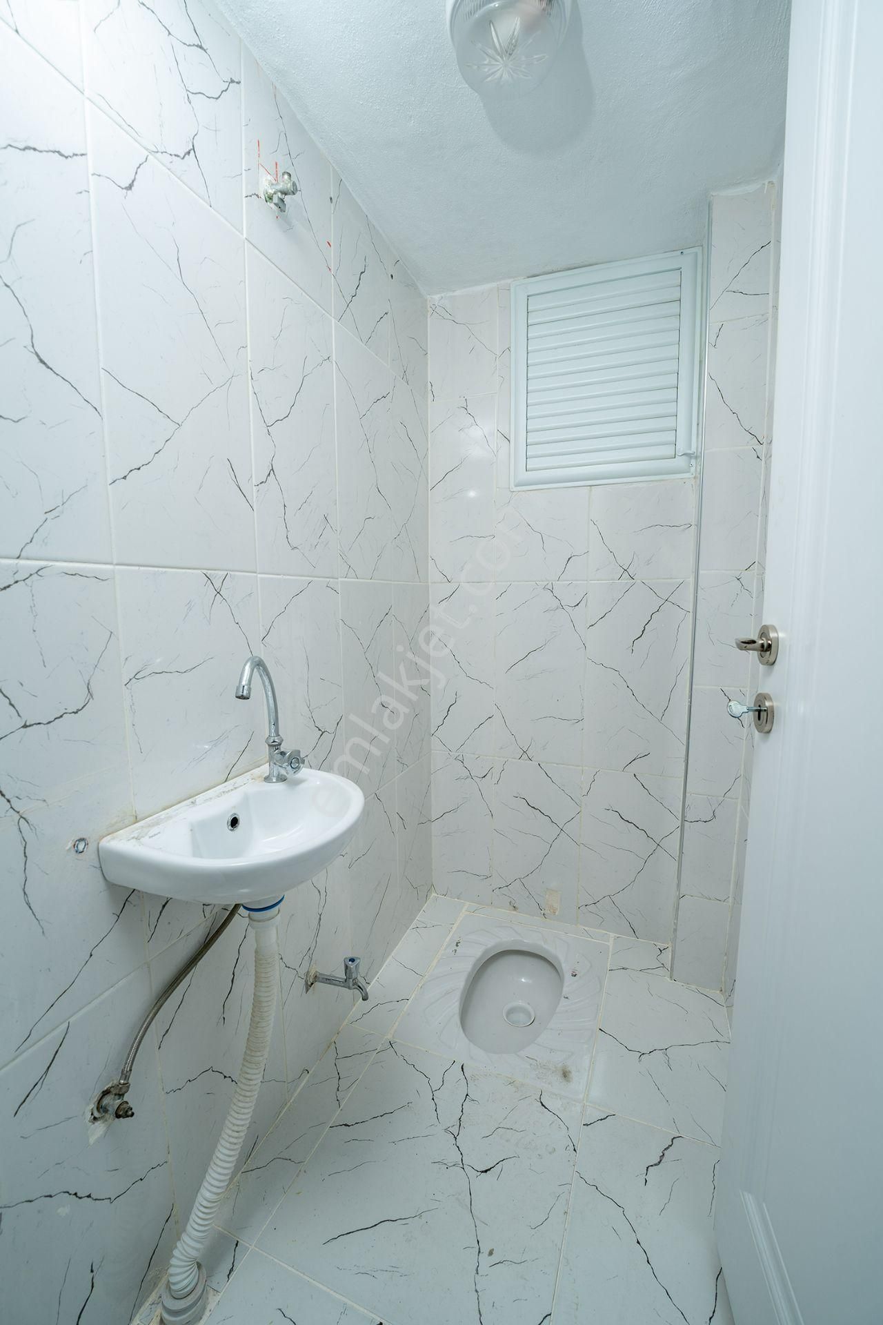 C21 Cius; İstiklal Caddesinde Yenilenmiş Merkezi Konumda Kiralık - Görsel 17