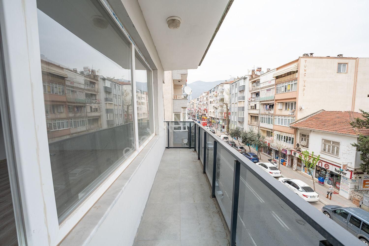 C21 Cius; İstiklal Caddesinde Yenilenmiş Merkezi Konumda Kiralık - Görsel 8