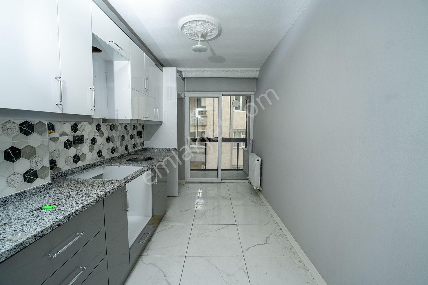 C21 Cius; İstiklal Caddesinde Yenilenmiş Merkezi Konumda Kiralık - Görsel 25