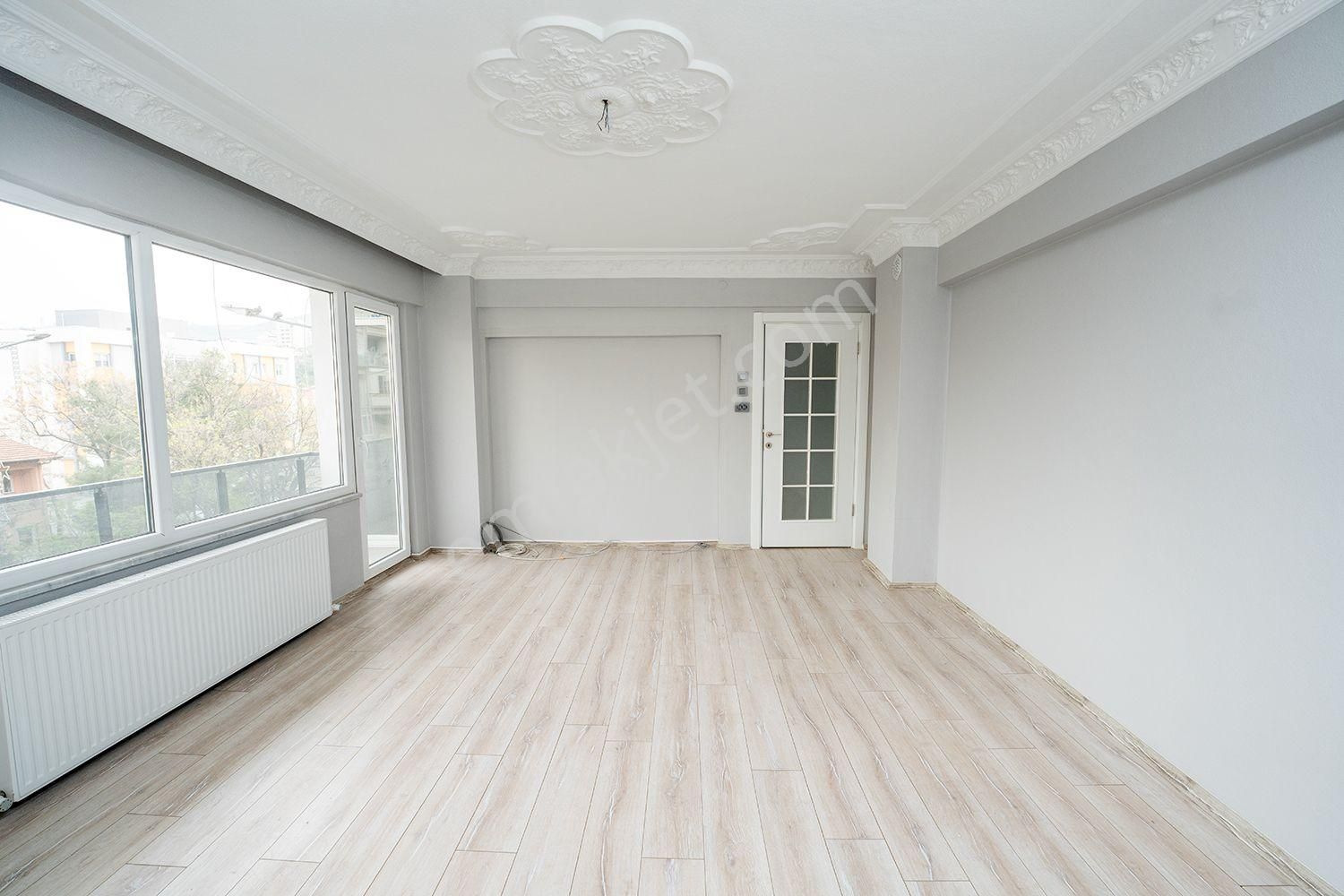 C21 Cius; İstiklal Caddesinde Yenilenmiş Merkezi Konumda Kiralık - Görsel 7