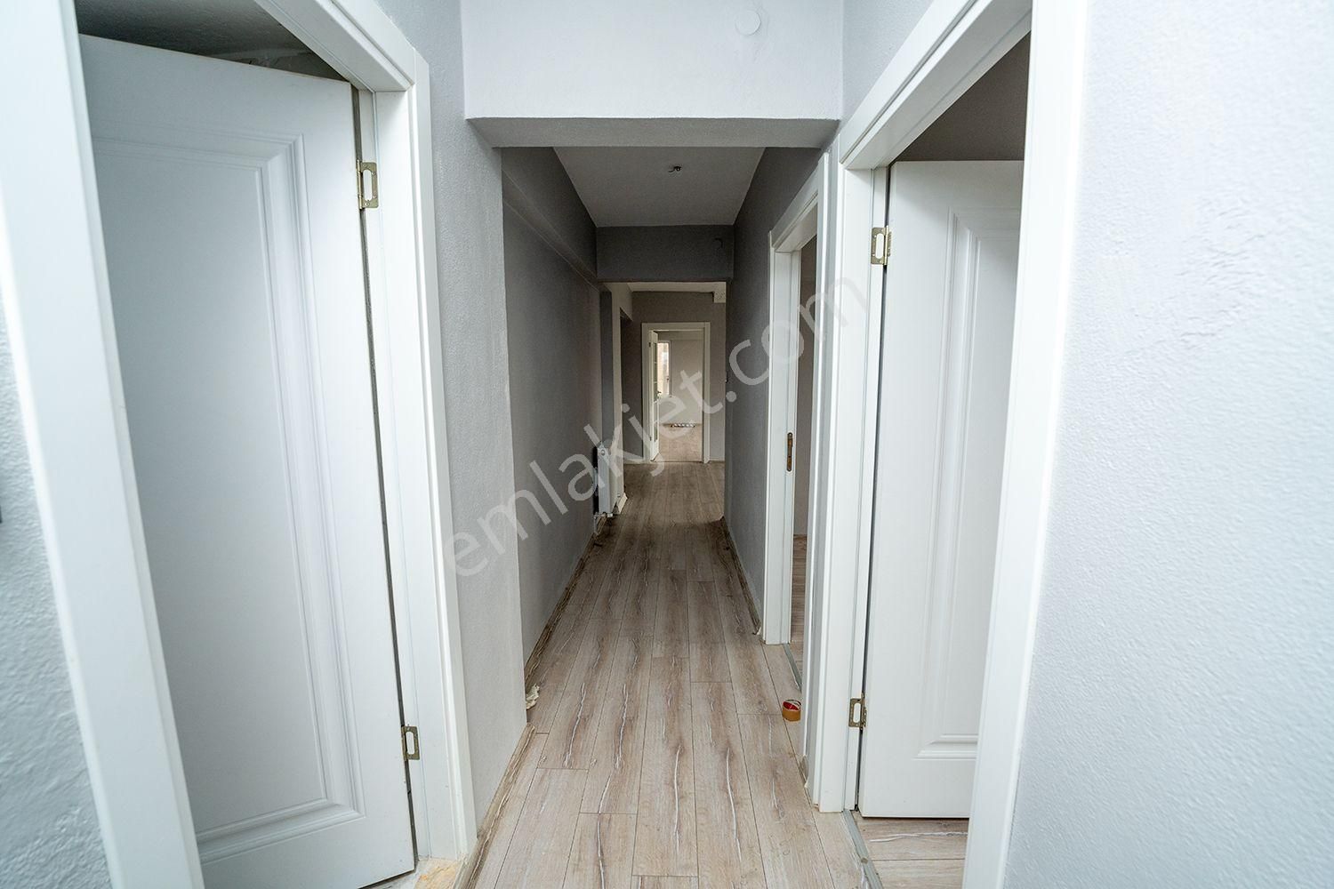 C21 Cius; İstiklal Caddesinde Yenilenmiş Merkezi Konumda Kiralık - Görsel 19