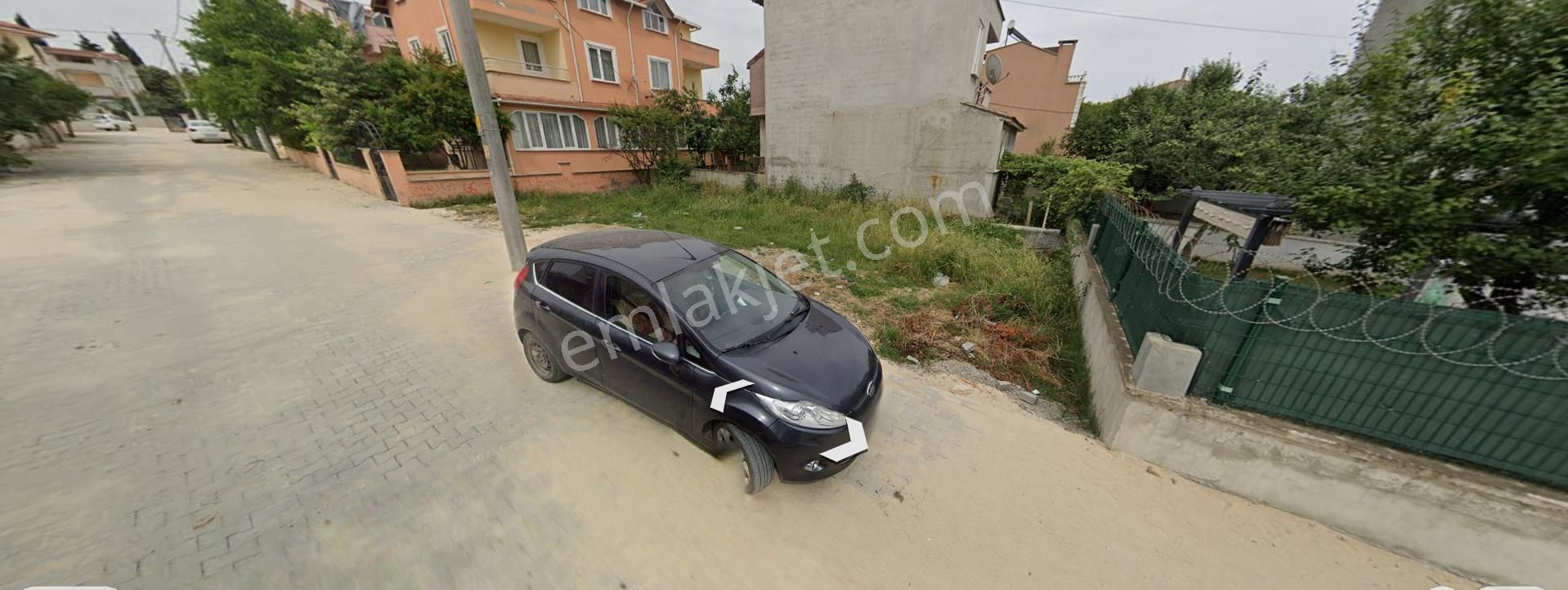 Yeniçiftlik Köyaltı Mevkii İnşaat Ruhsatlı Villa Projeli Arsa