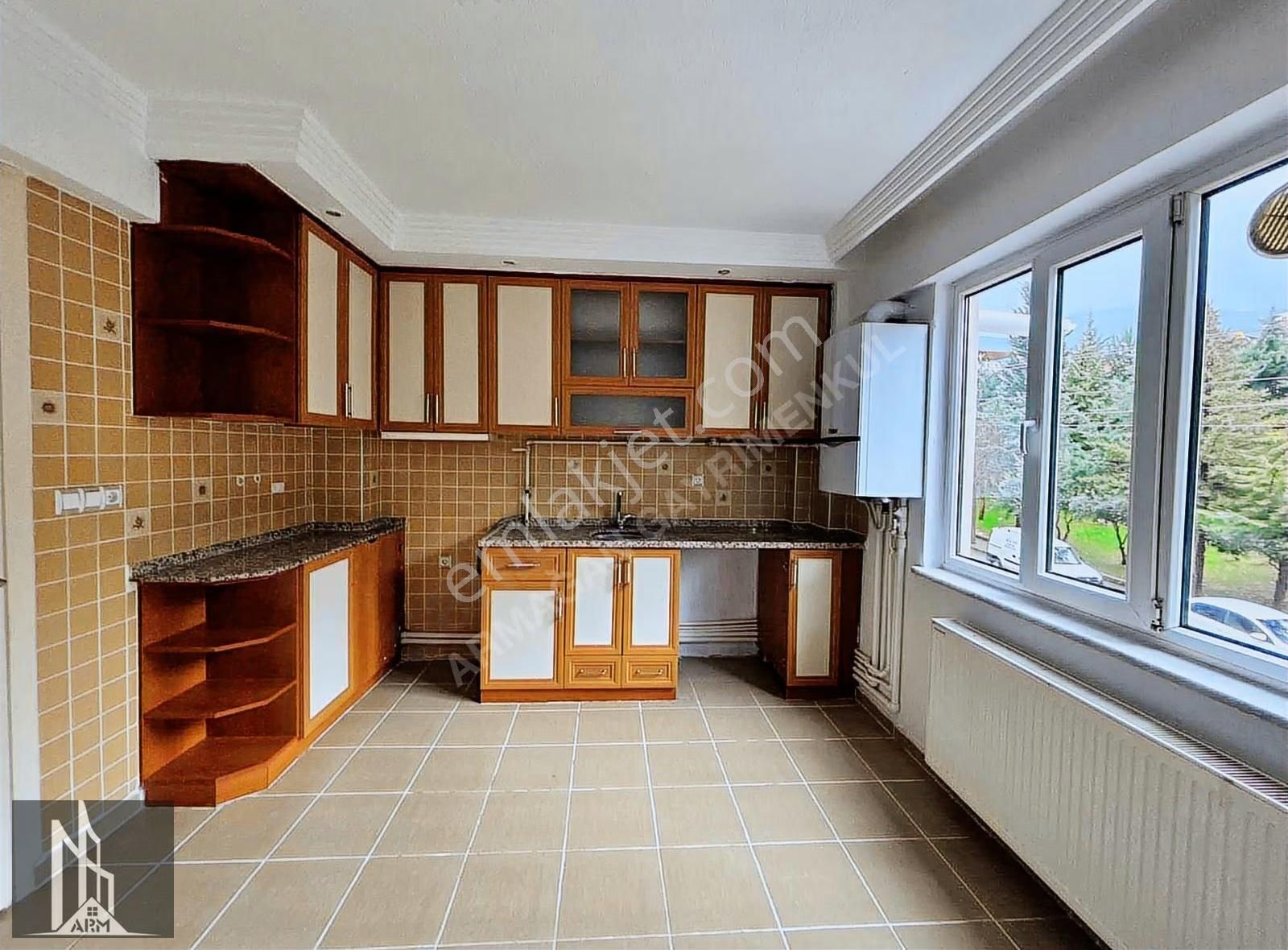 Armağan'dan Kervansaray'da Anayol Yakını Manzaralı Kiralık Daire - Görsel 14