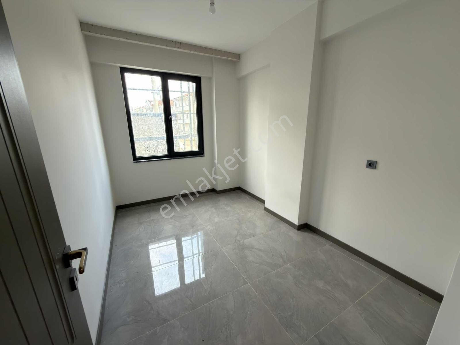 Tapu54 | Arifiye Neviye Mah. 3+1 Arakat Satılık Lüx Daire - Görsel 4