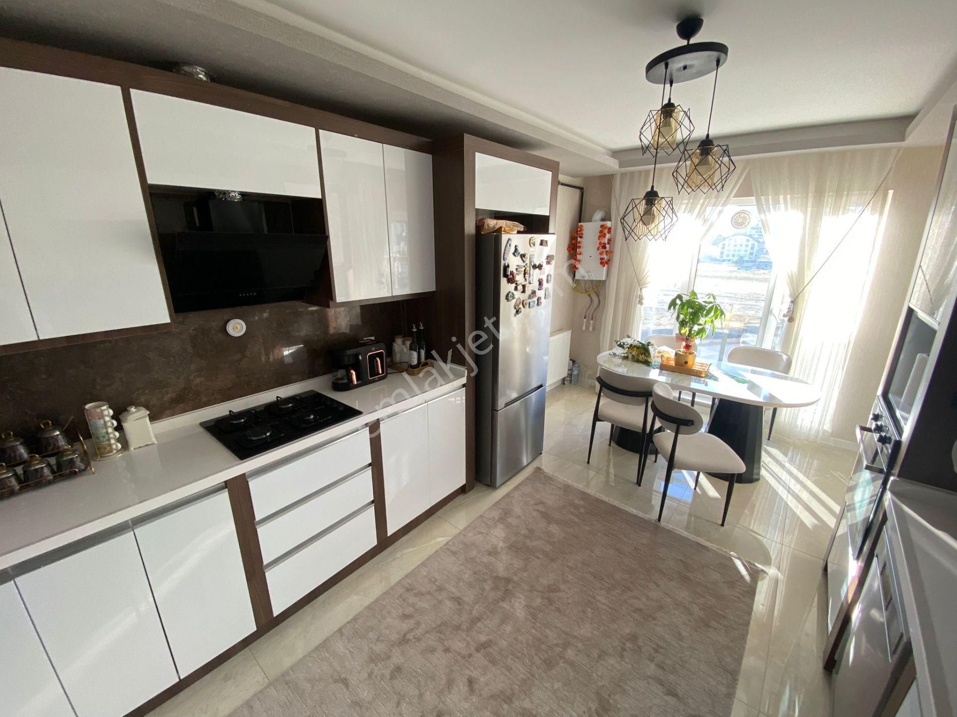 Ankara Kazanç'tan Ankaranın Gelişen Bölgesinde Çok Geniş Satılık 4+1 Daire - Görsel 2