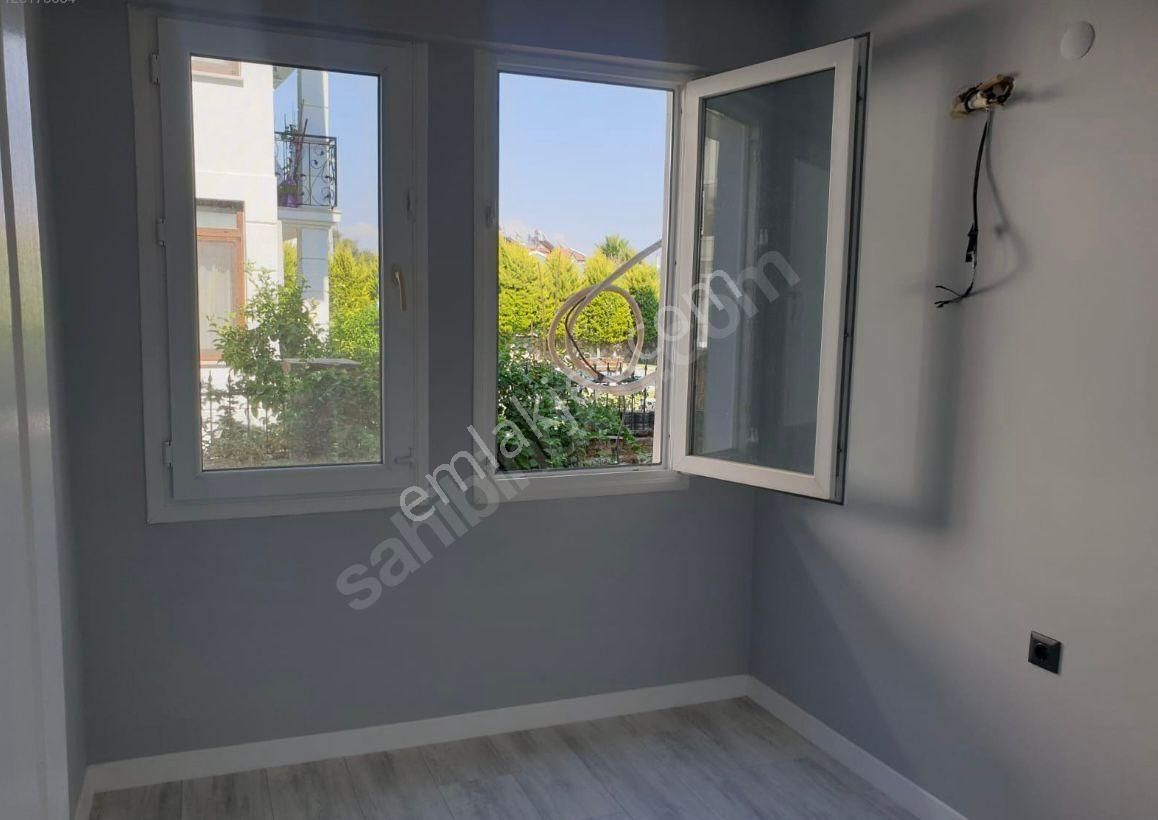 Stop’tan Foça Havuzlu Bakımlı Giriş Kat 2+1 - Görsel 14