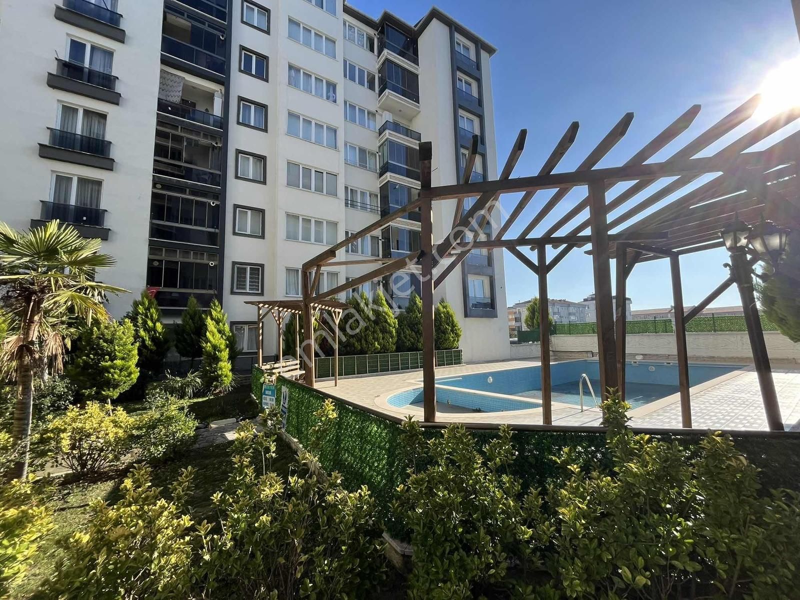 Akdoğanlardan Çerkezköy Kipa Arkası Site İçerisinde Satılık 2+1