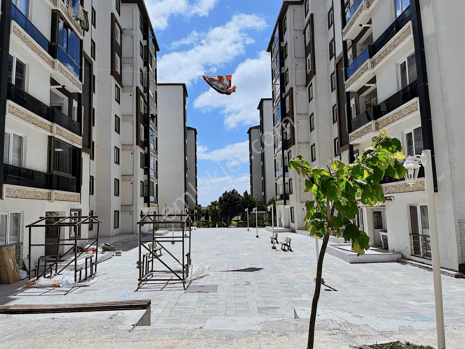 Akdoğanlardan Çerkezköy Kipa Arkası Site İçerisinde Satılık 2+1 - Görsel 21