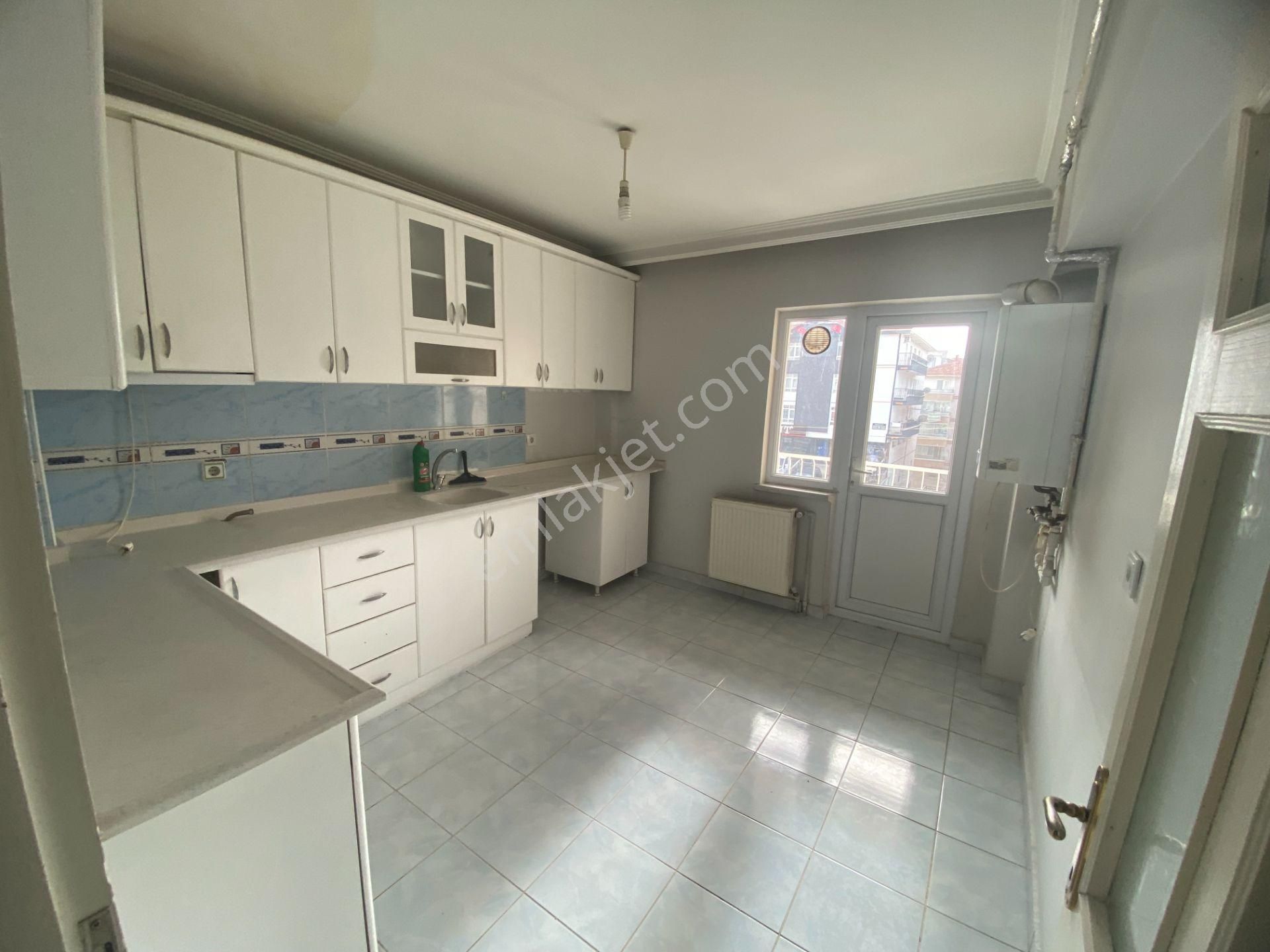 Etimesgut Elvan Mah Kiralık 3+1 Köşe Başı 130 M2 Arakat Daire - Görsel 15