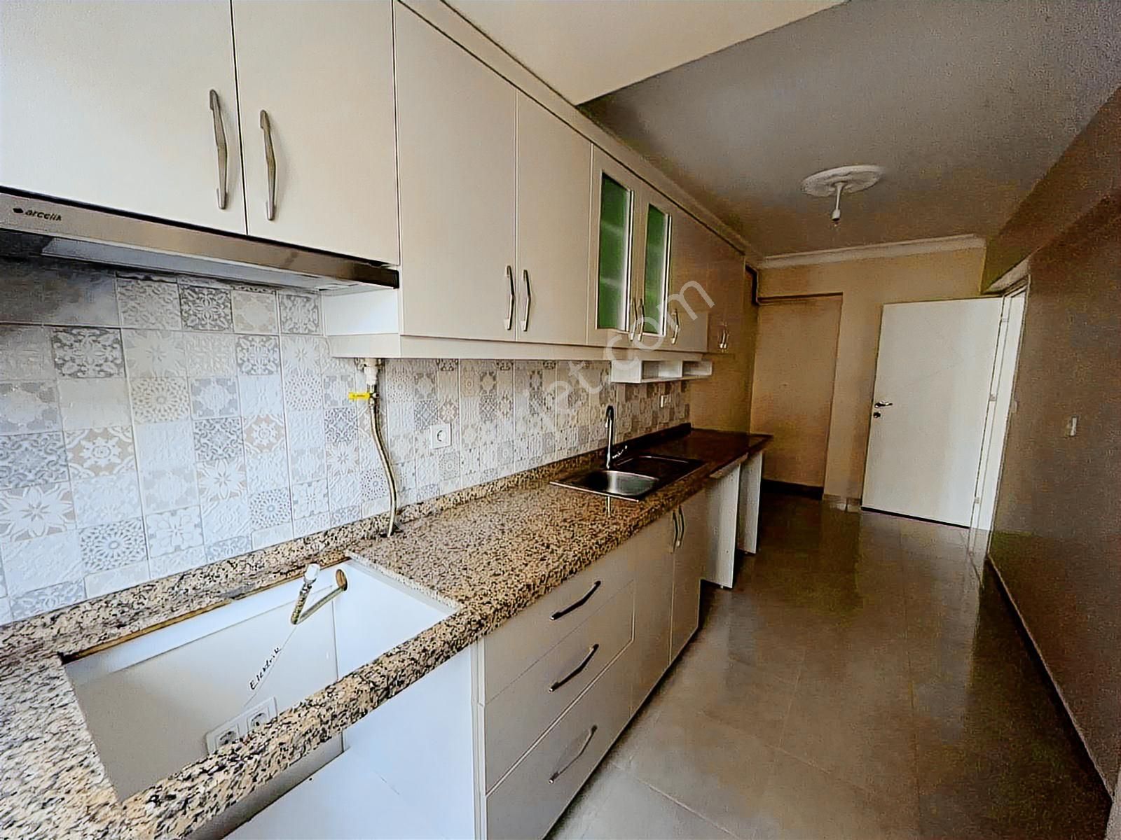 İsa Gayrimenkulden Cadde Üstü Arakat 3+1 Daire Devlet Has Yakını - Görsel 6