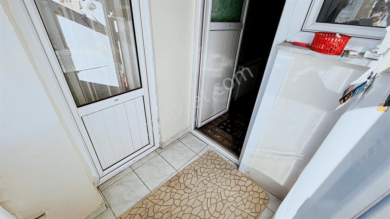 Ümraniye Ihlamurkuyu Mahallesi Satılık 2+1 Ara Kat Daire - Görsel 21